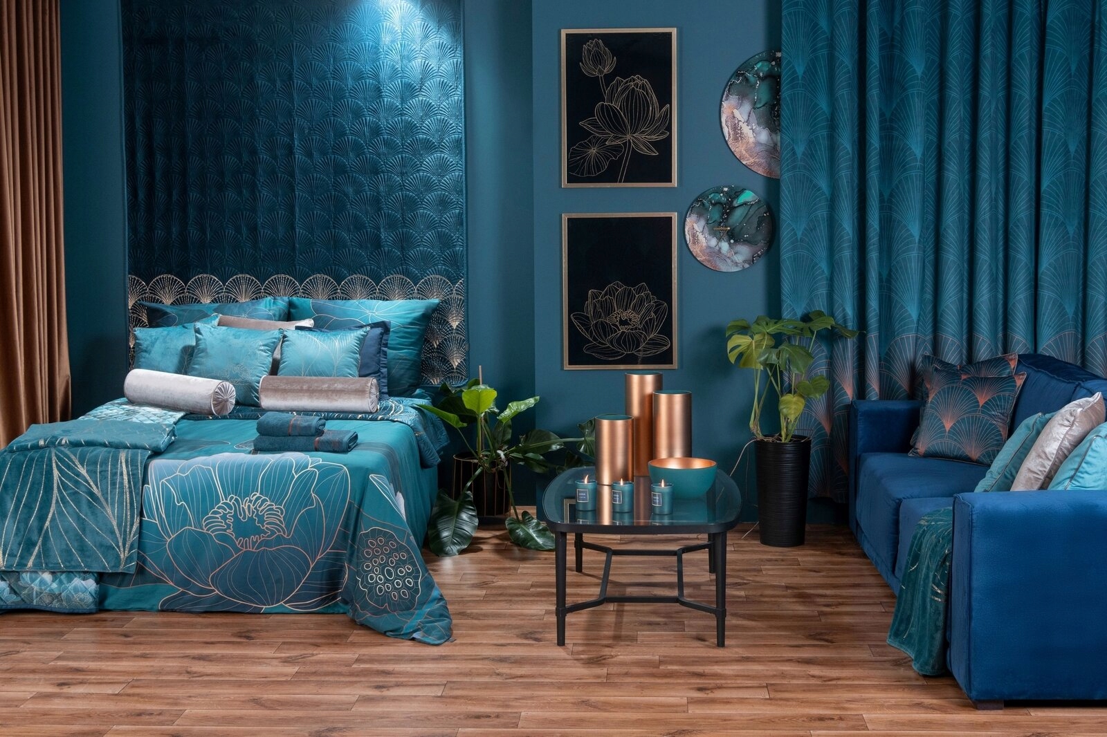 LAMPA STOJĄCA LOTOS NA PODSTAWIE SZKŁA Z METALEM 43X157CM TURKUS I ZŁOTO Rodzaj gwintu E27