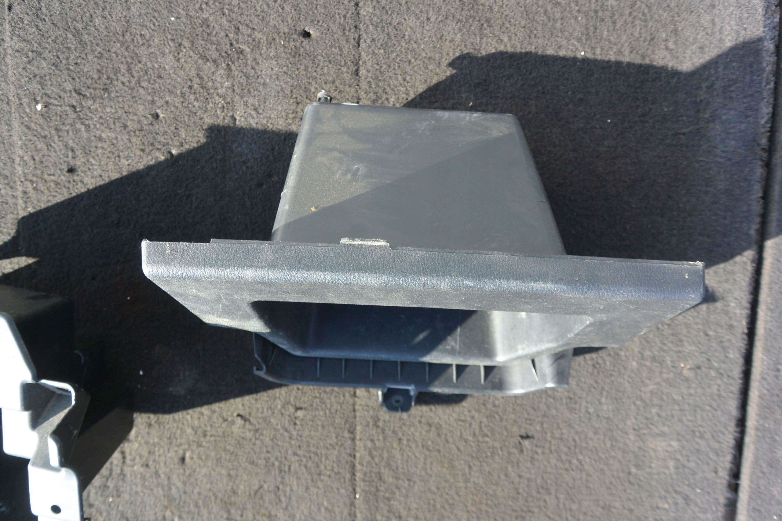 boot floor well passenger compartment tow BMW X3 F25