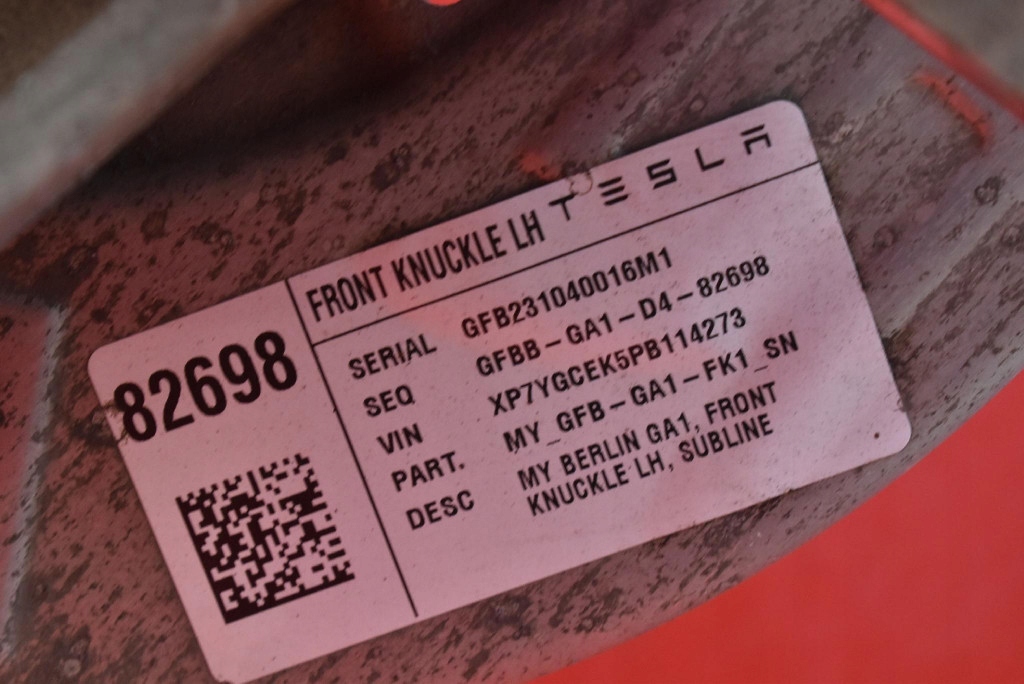 otoč čepu levá předek TESLA MODEL Y 78.4 kWh 514 KM 20