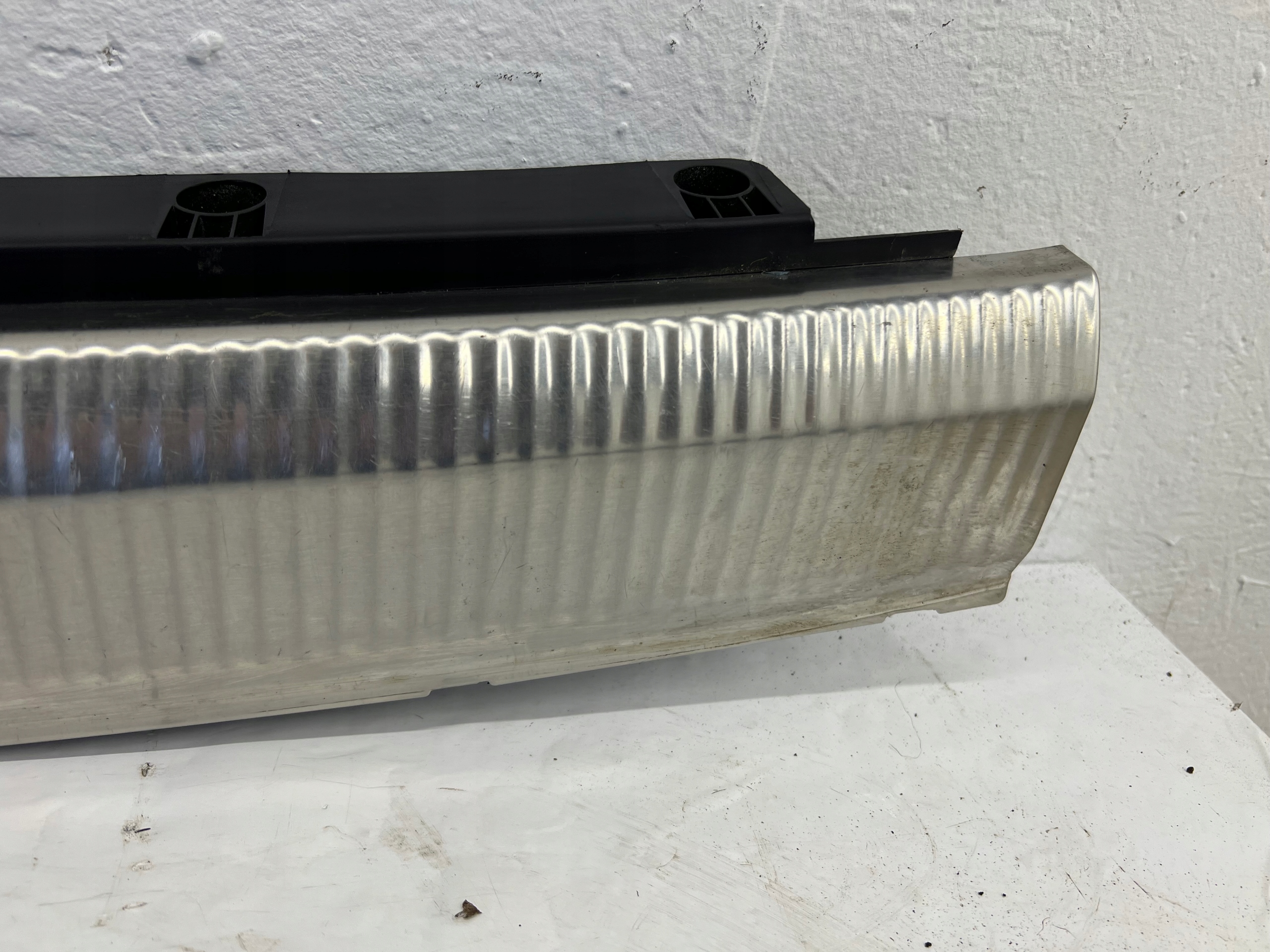 AUDI A6 C6 LIFT cover of the threshold boot 4F9864483