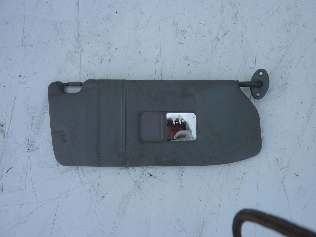 SŁONECZNIK OSŁONA PRAWA SUZUKI IGNIS I