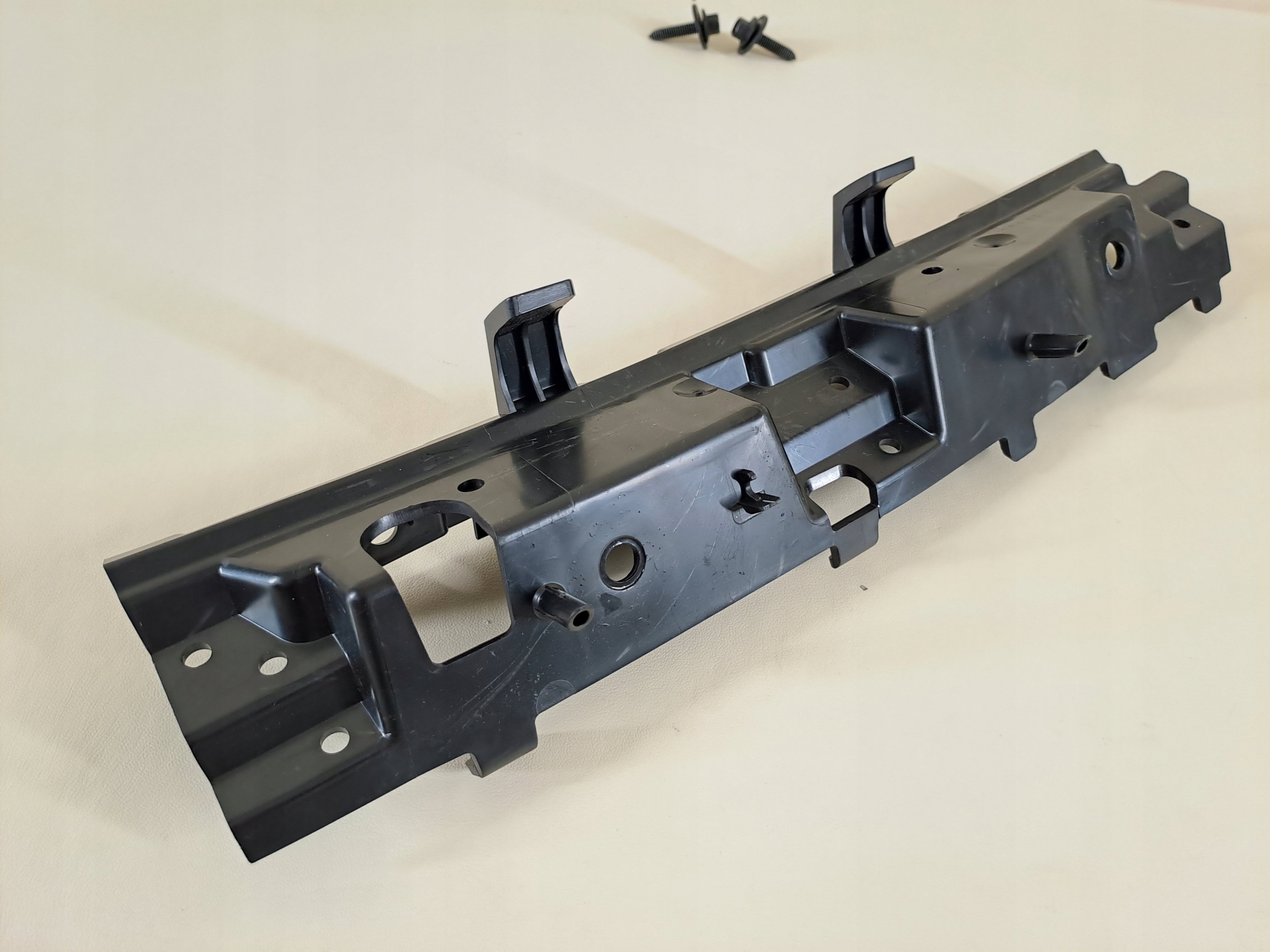 console holder bracket POSZYCIA SLUPKA A left front FORD MONDEO MK5 17r