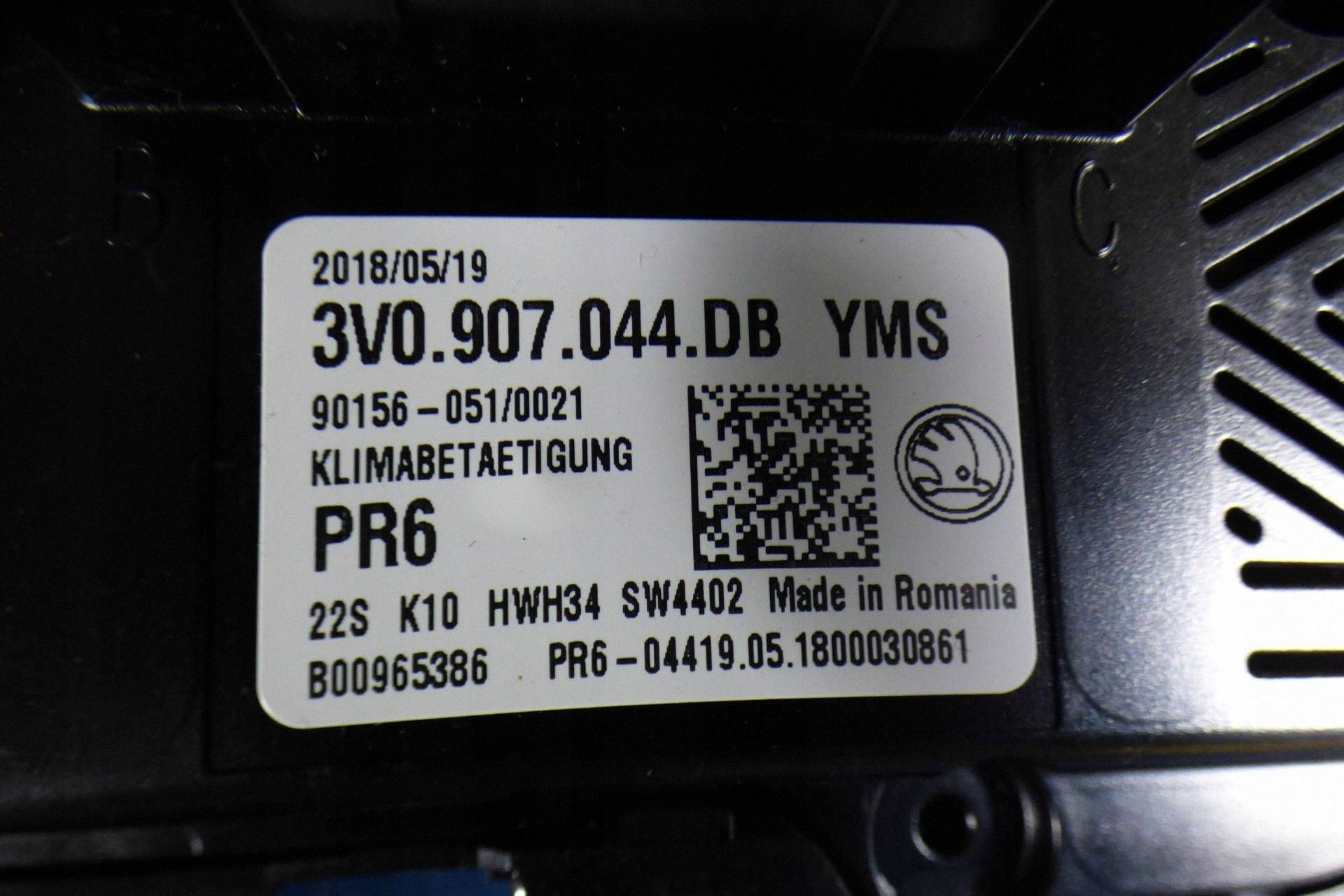 Skoda Superb III Unite commande clima Boîte KPL. 3V0907044DB 3V0820075B