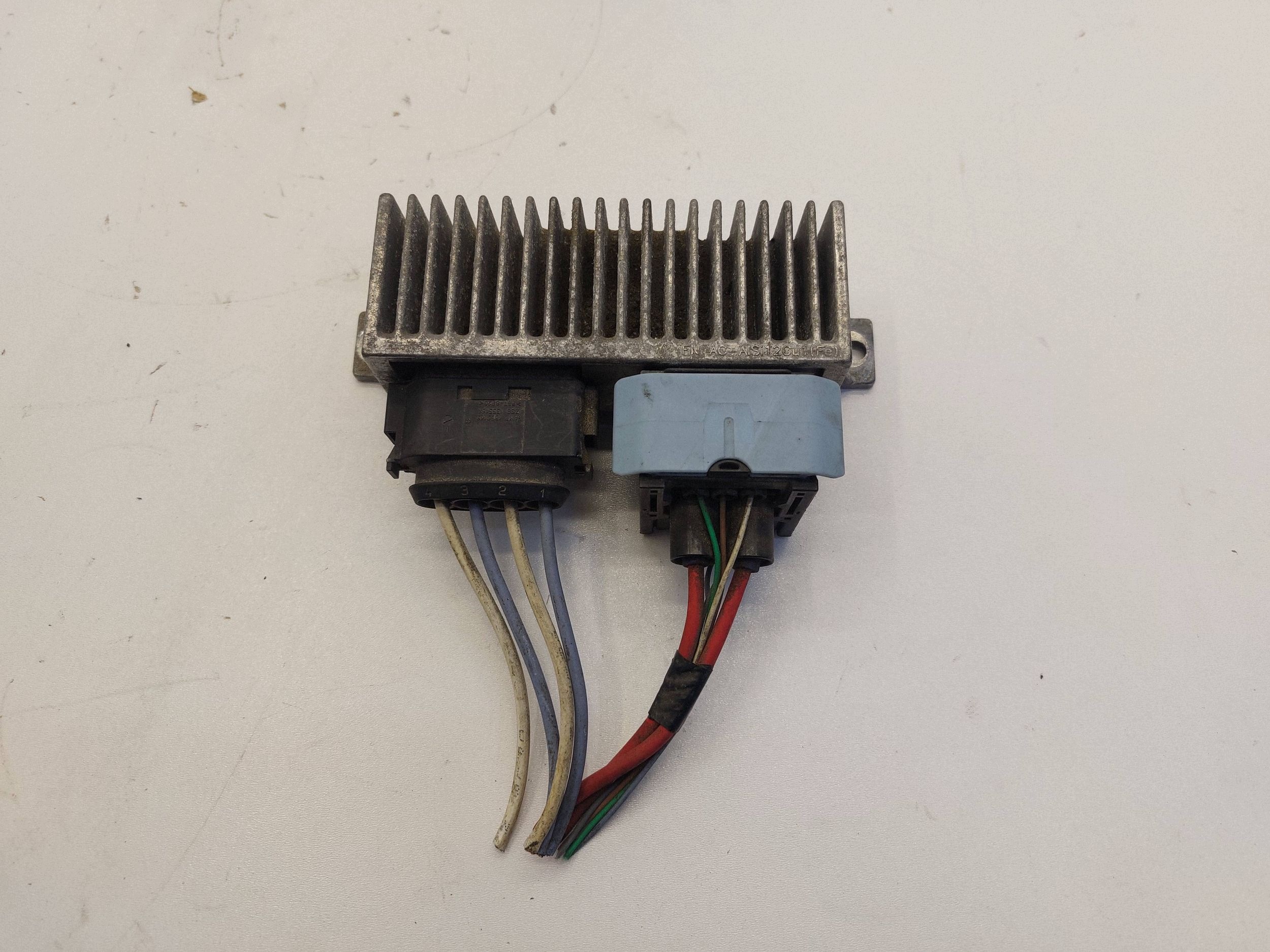 TRAFIC III VIVARO B relay plugs glow 271206395R