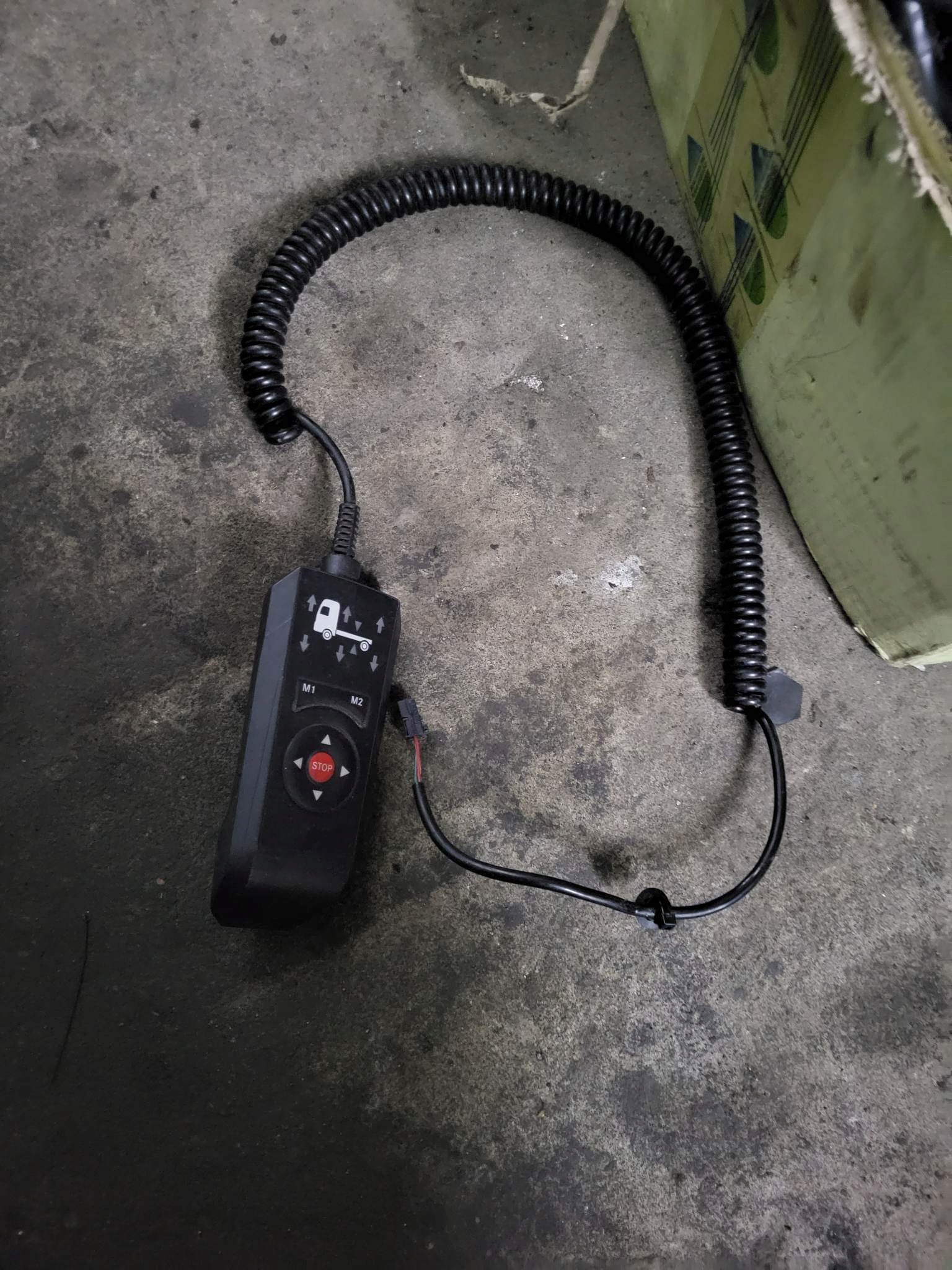 Mercedes Actros MP4 пульт дистанционного управления для подушки a0028208197