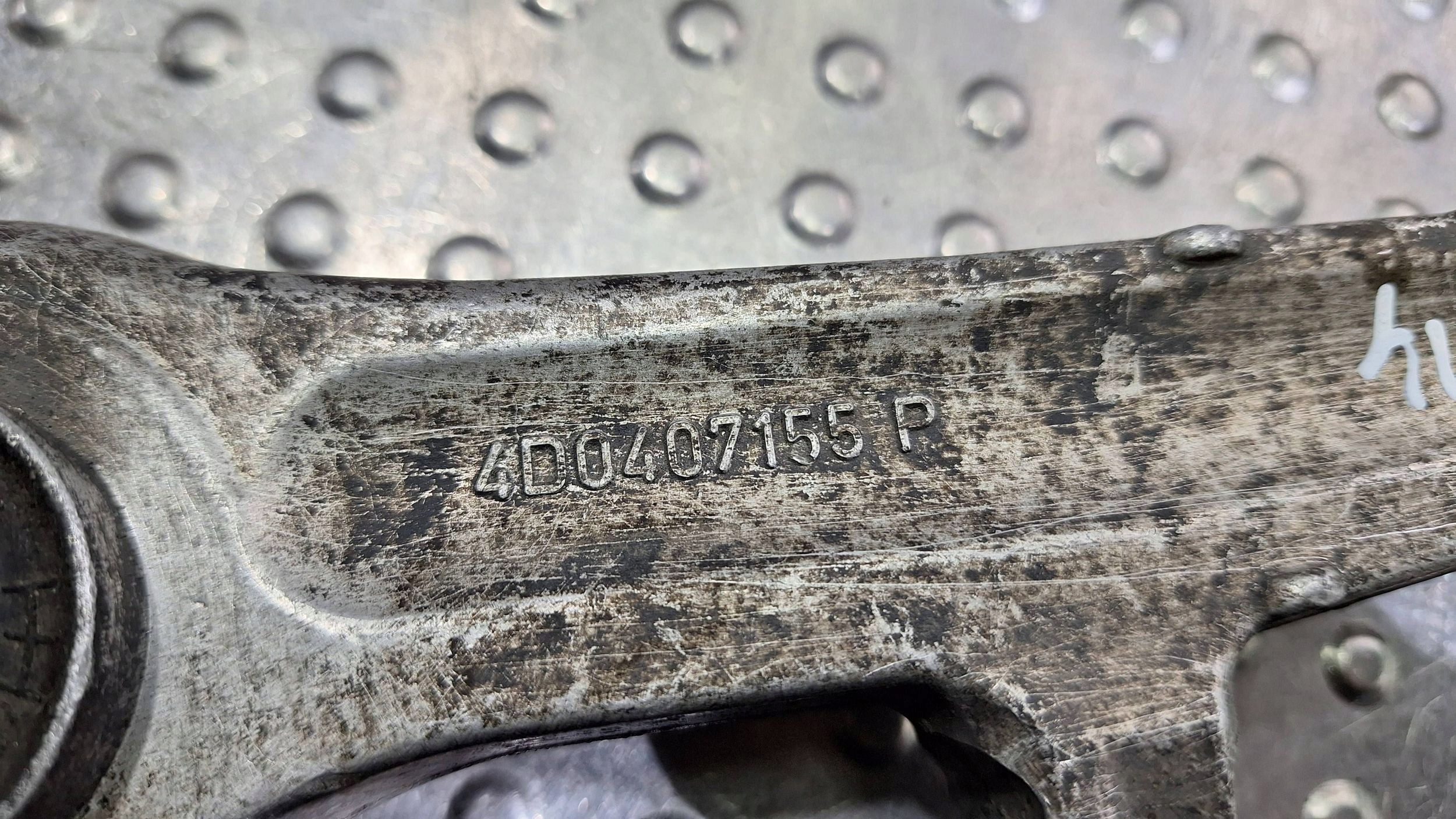 arm right front lower PROSTY AUDI A4 B5 A6 C5 A8 D2 PASSAT B5 SUPERB and