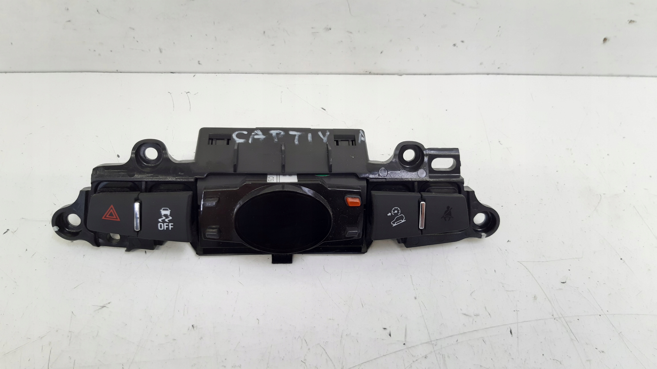 clock Chevrolet Captiva