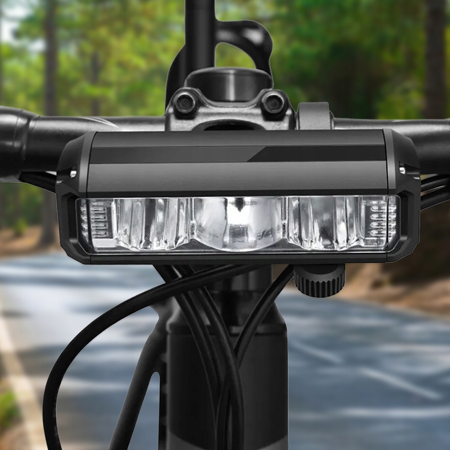 LAMPKA ROWEROWA PRZEDNIA NA KIEROWNICĘ OŚWIETLENIE LED AKUMULATOR USB 900LM Czas pracy 2 h