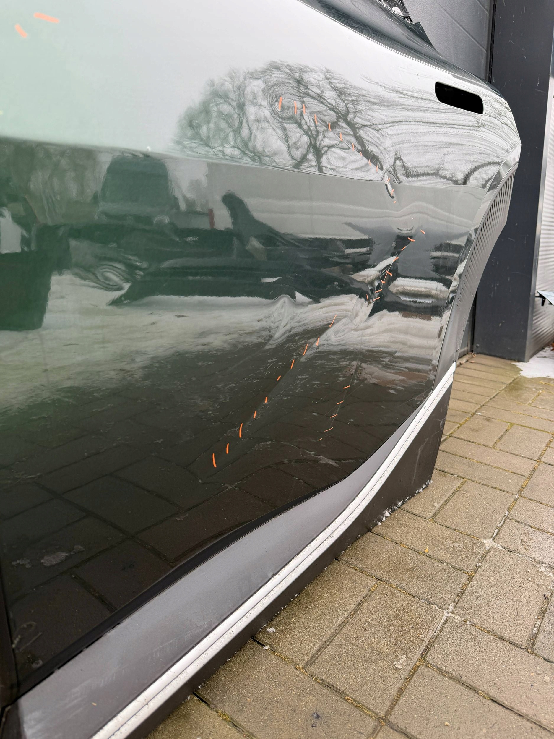 KIA EV6 door left rear part rear.