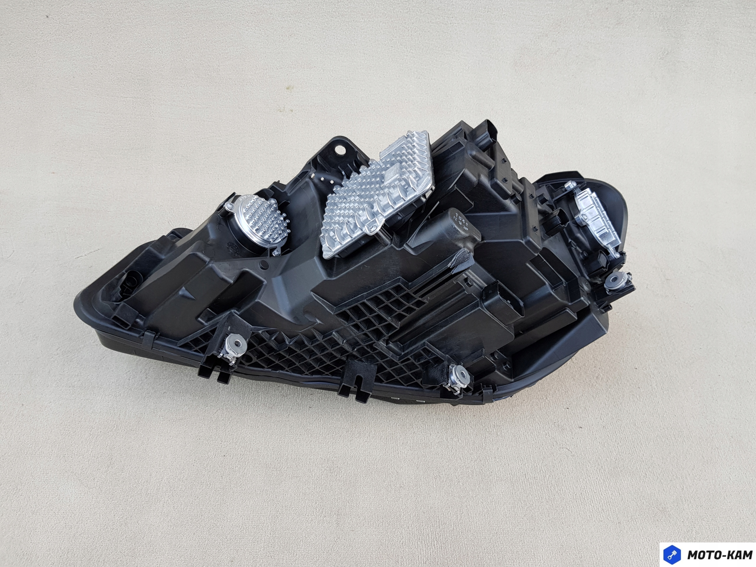 Lampa Przednia prawa 8738642-03 BMW F45 F46 LED Numer katalogowy części 8738642-03