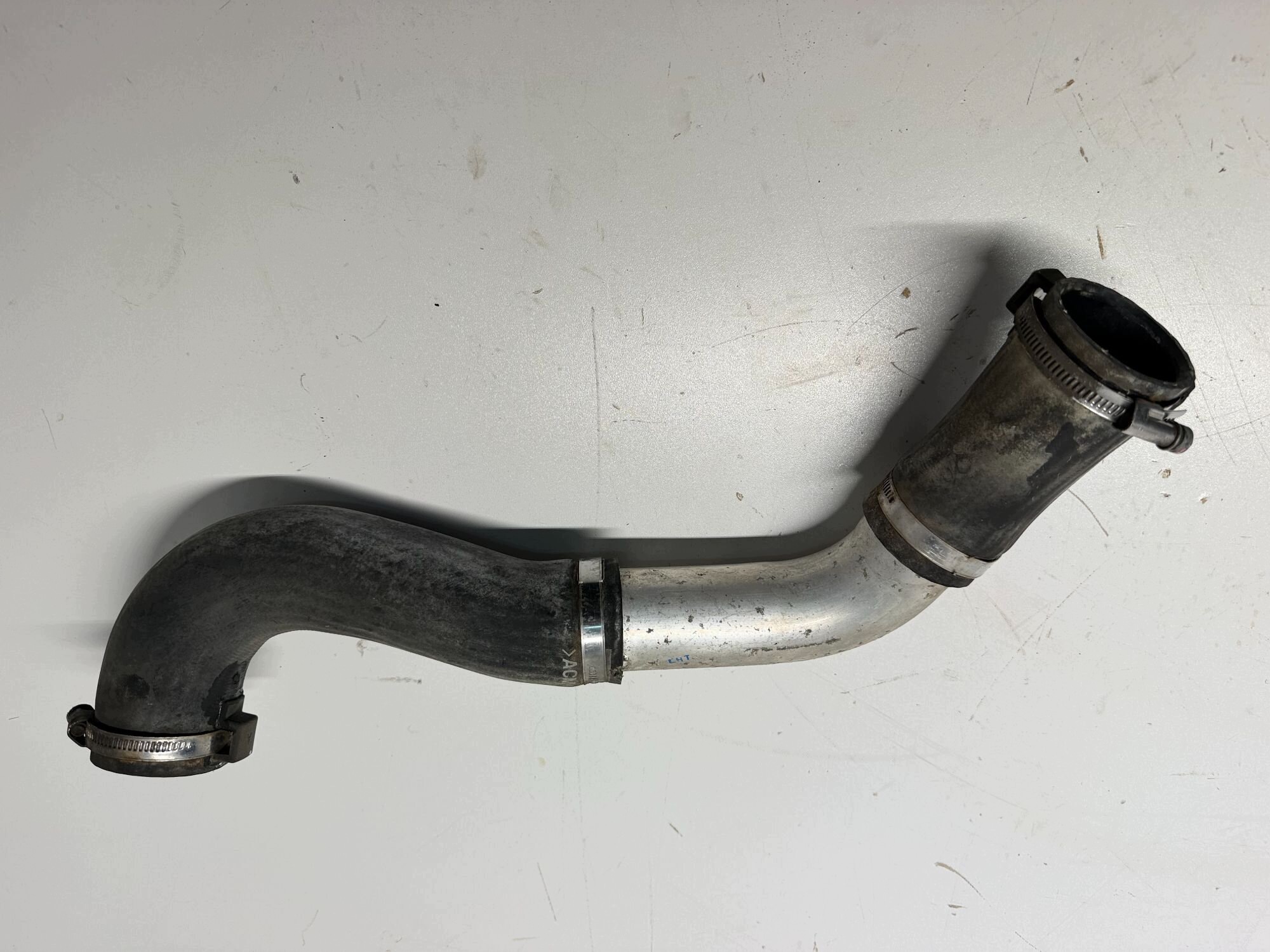 Schlauch intercooler unterer HYUNDAI TUCSON II 2.0 CRDI D4HA