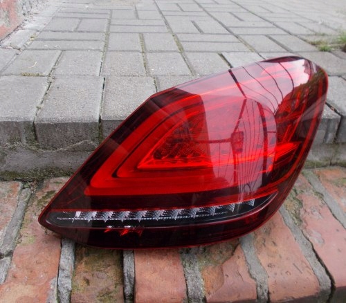 MERCEDES C KLASA W205 LIFT SEDAN LAMPA PRAWA TYLNA ORYGINAŁ 2059064603