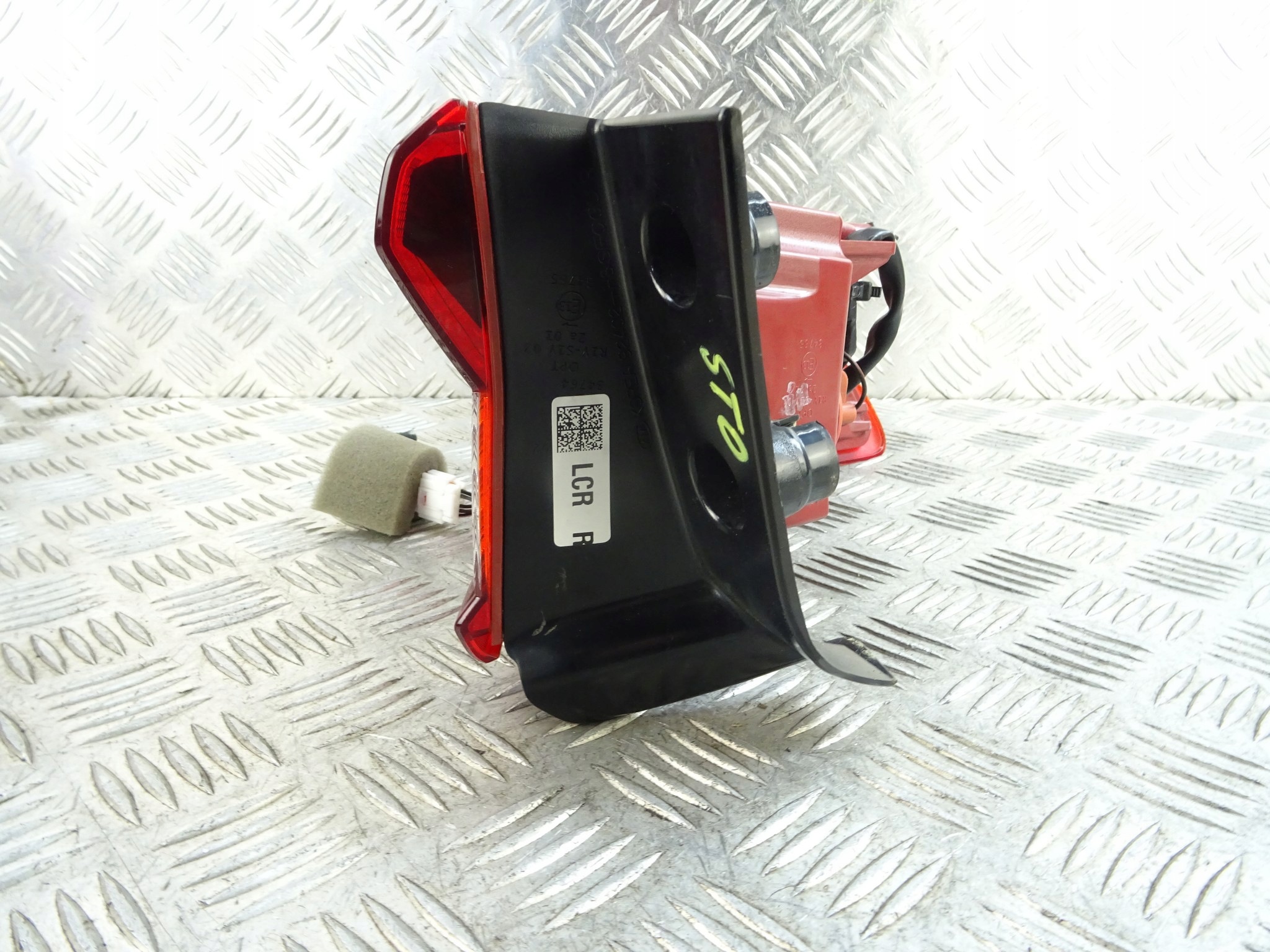 KIA STONIC light right right rear part 92402-H8