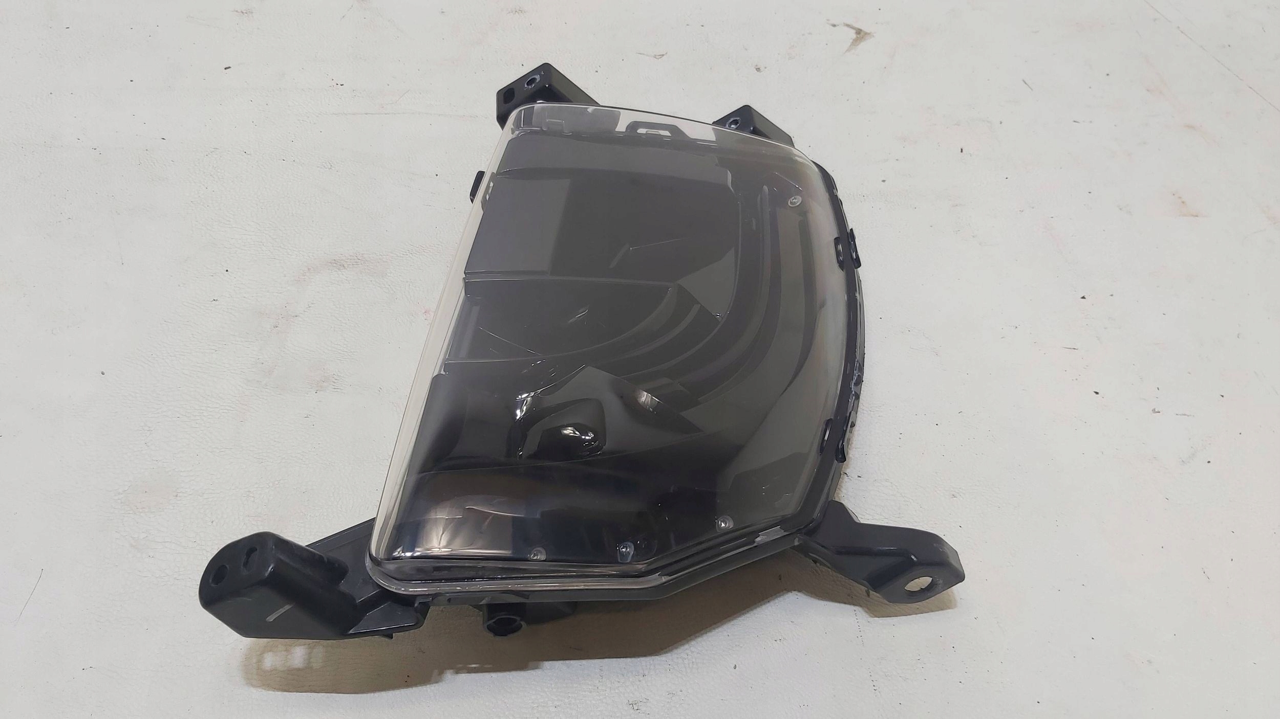 ГАЛОГЕН заглушка левый tesla MODEL S 1005999-00-D