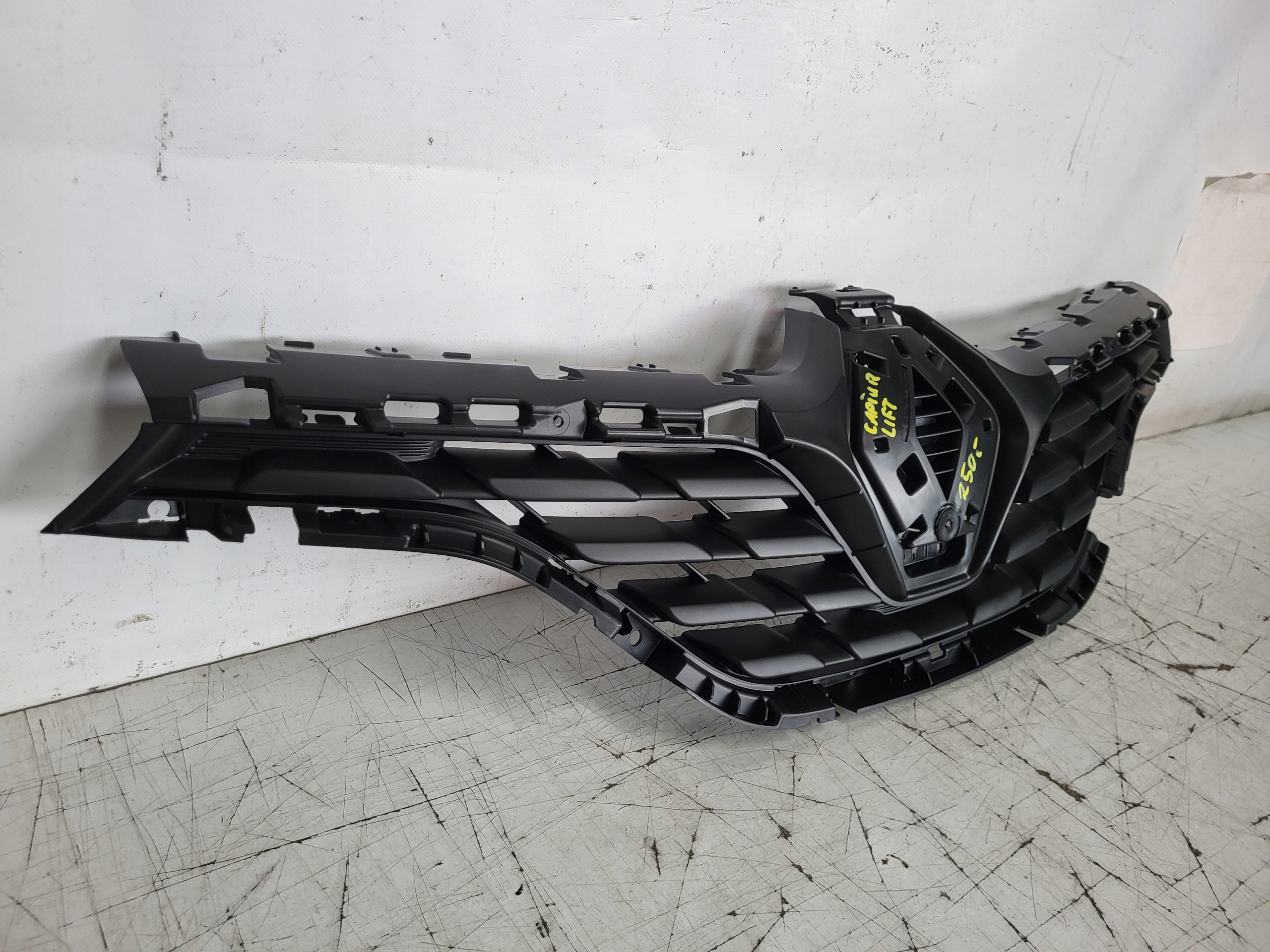 renault CAPTUR и 1 рестайлинг решетка радиатора перед 623109707R