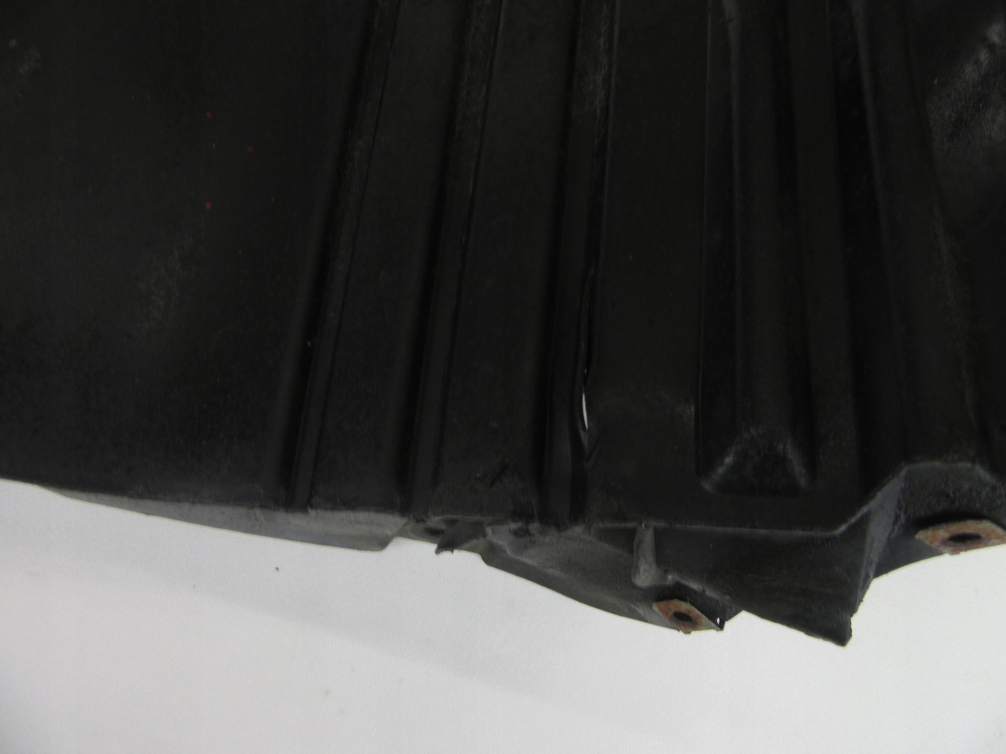 podblatník předek pravé kryt kola BMW e60 e61