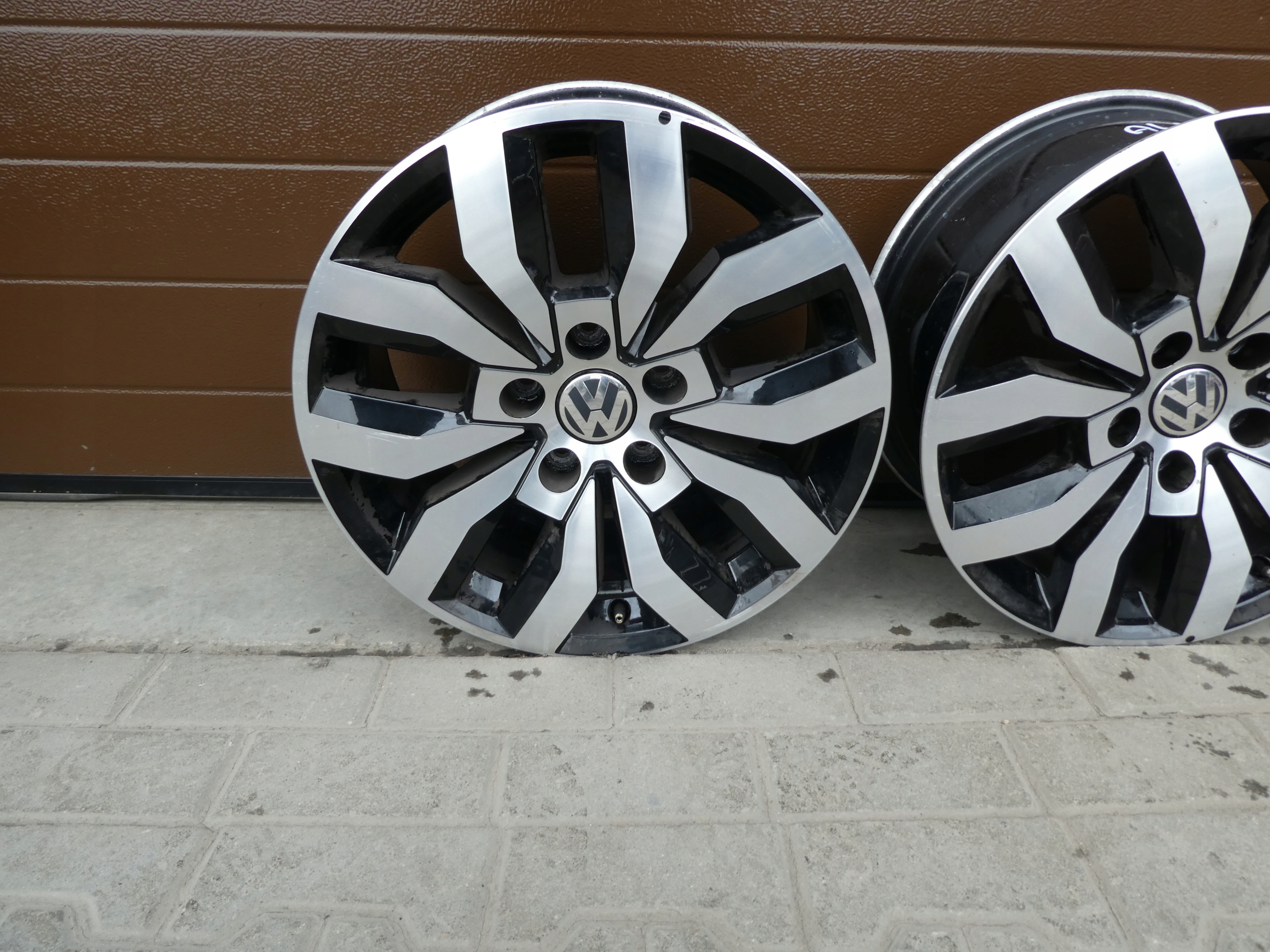 discs VW CARAVELLE T5 T6 AMAROK 17 2H0601025T