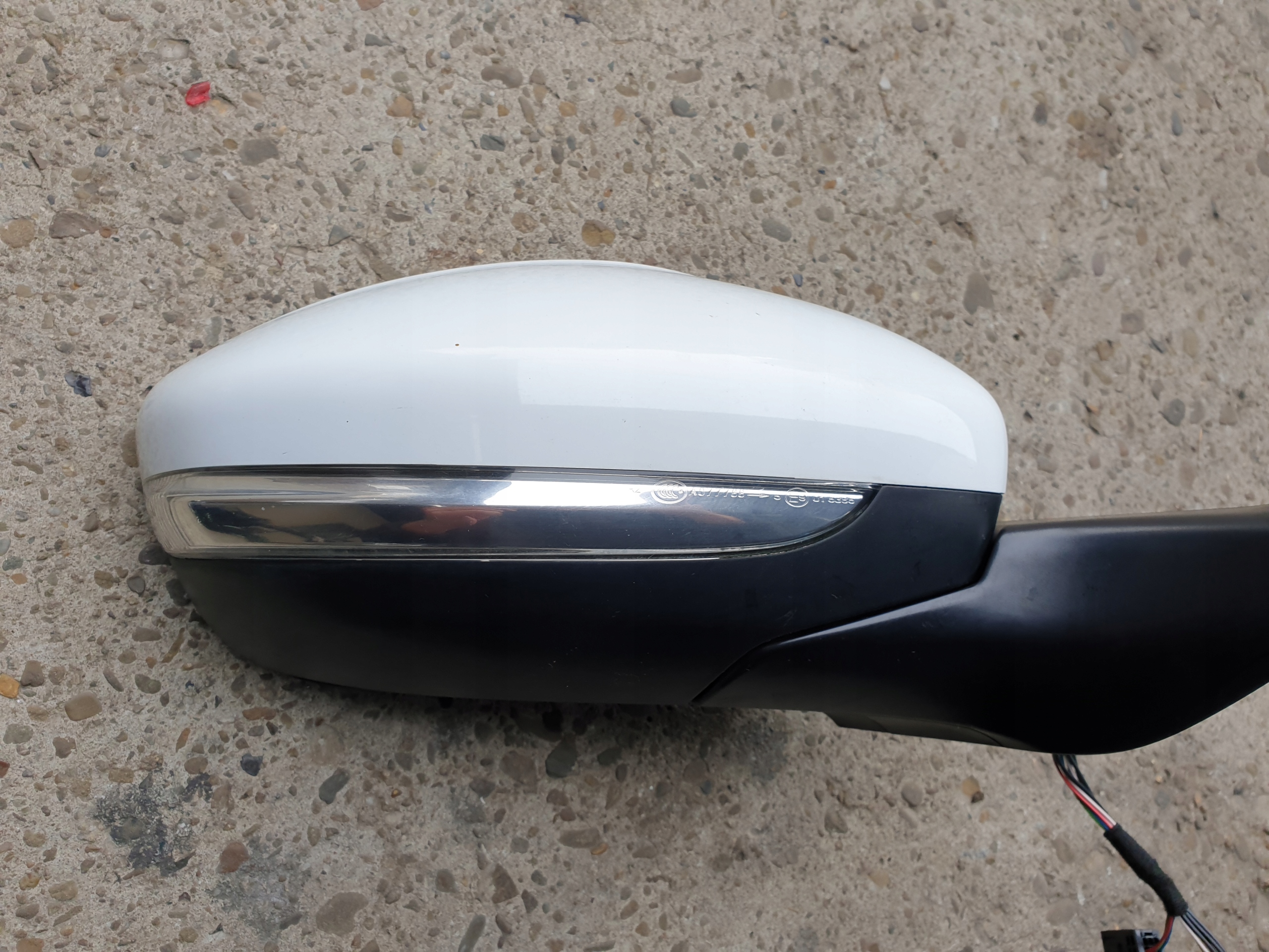 mirror right PEUGEOT 208 2013- 9 PIN EWPB