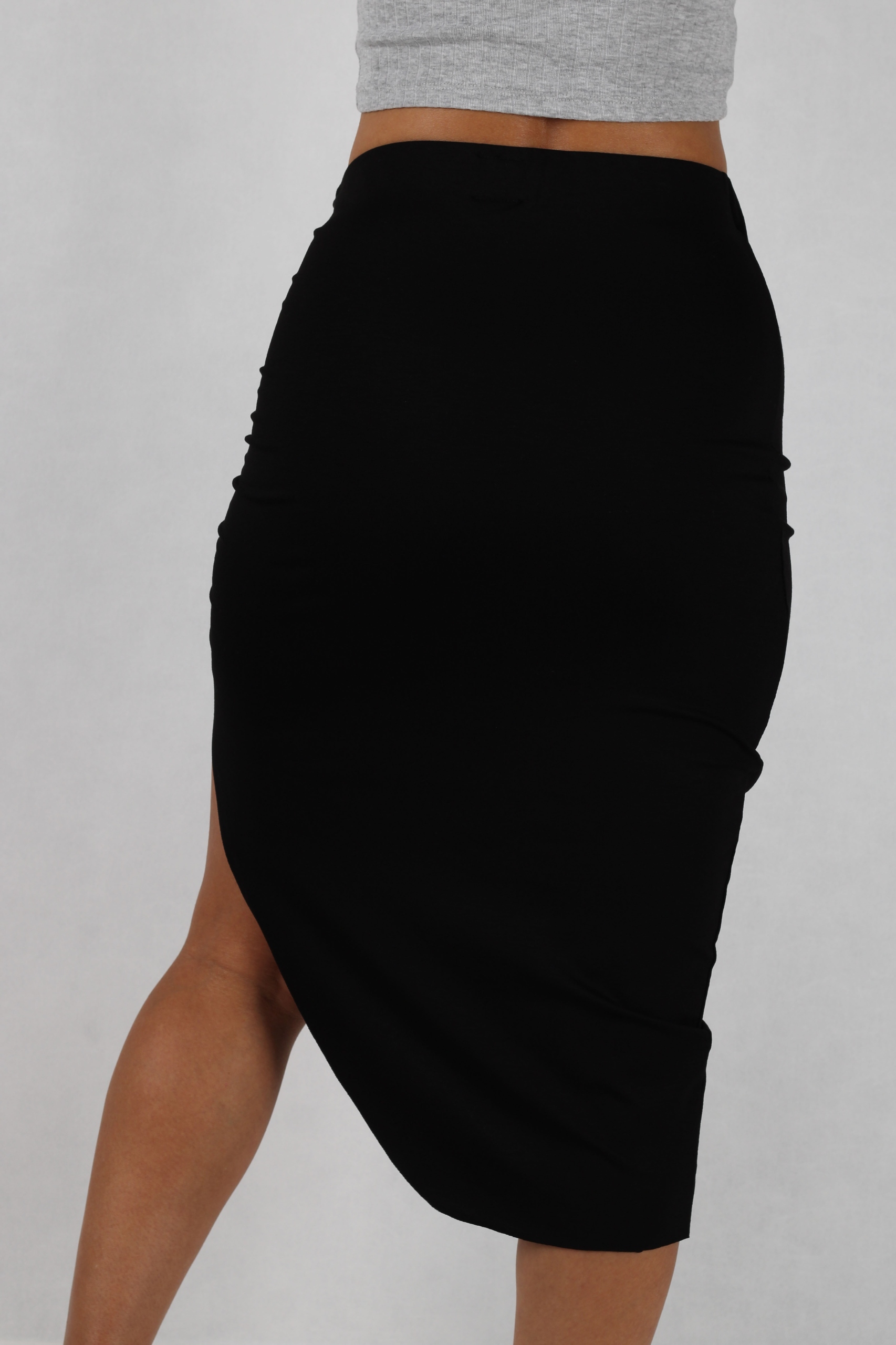 M MARSZCZONA TUBA CZARNA spódnica asymetryczna Wzór dominujący bez wzoru