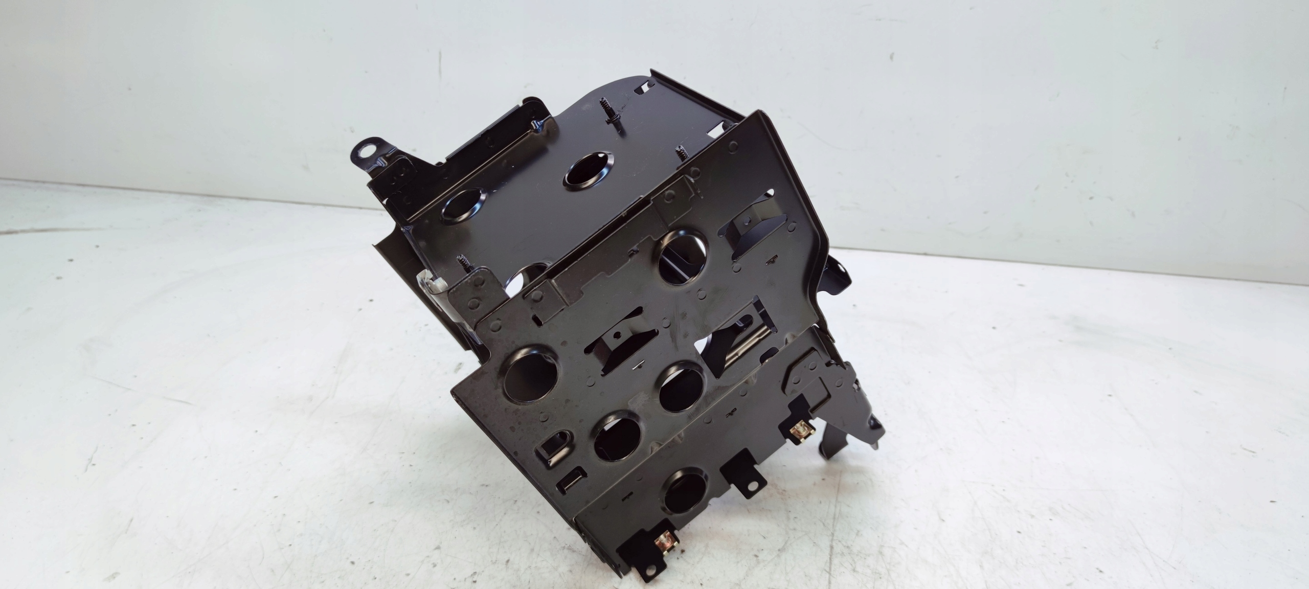 PANIER SUPPORT PLAQUE ZMIENIARKI TUNERA A6 C6 4F0035209