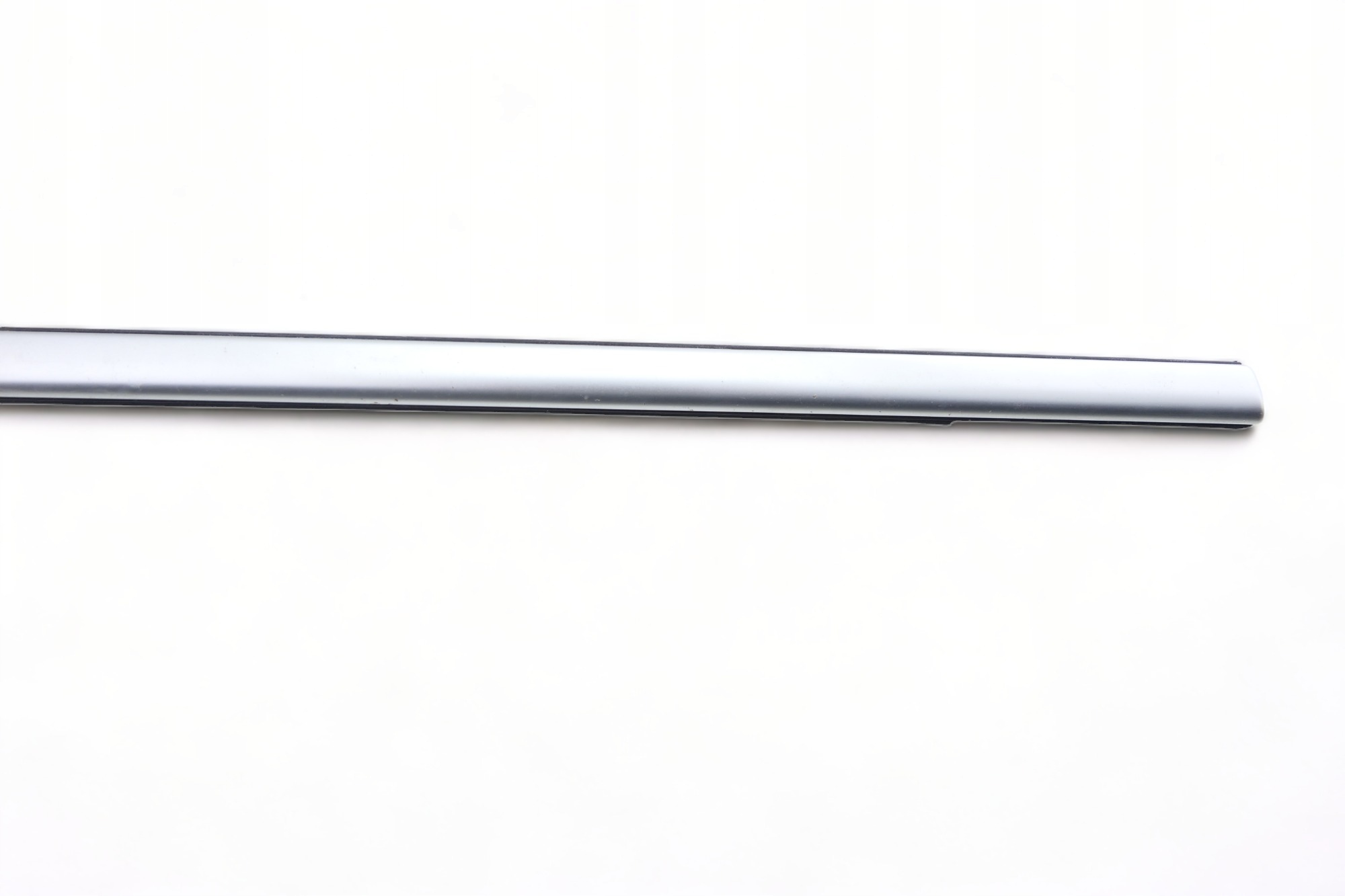moulding dust right front VOLVO V60