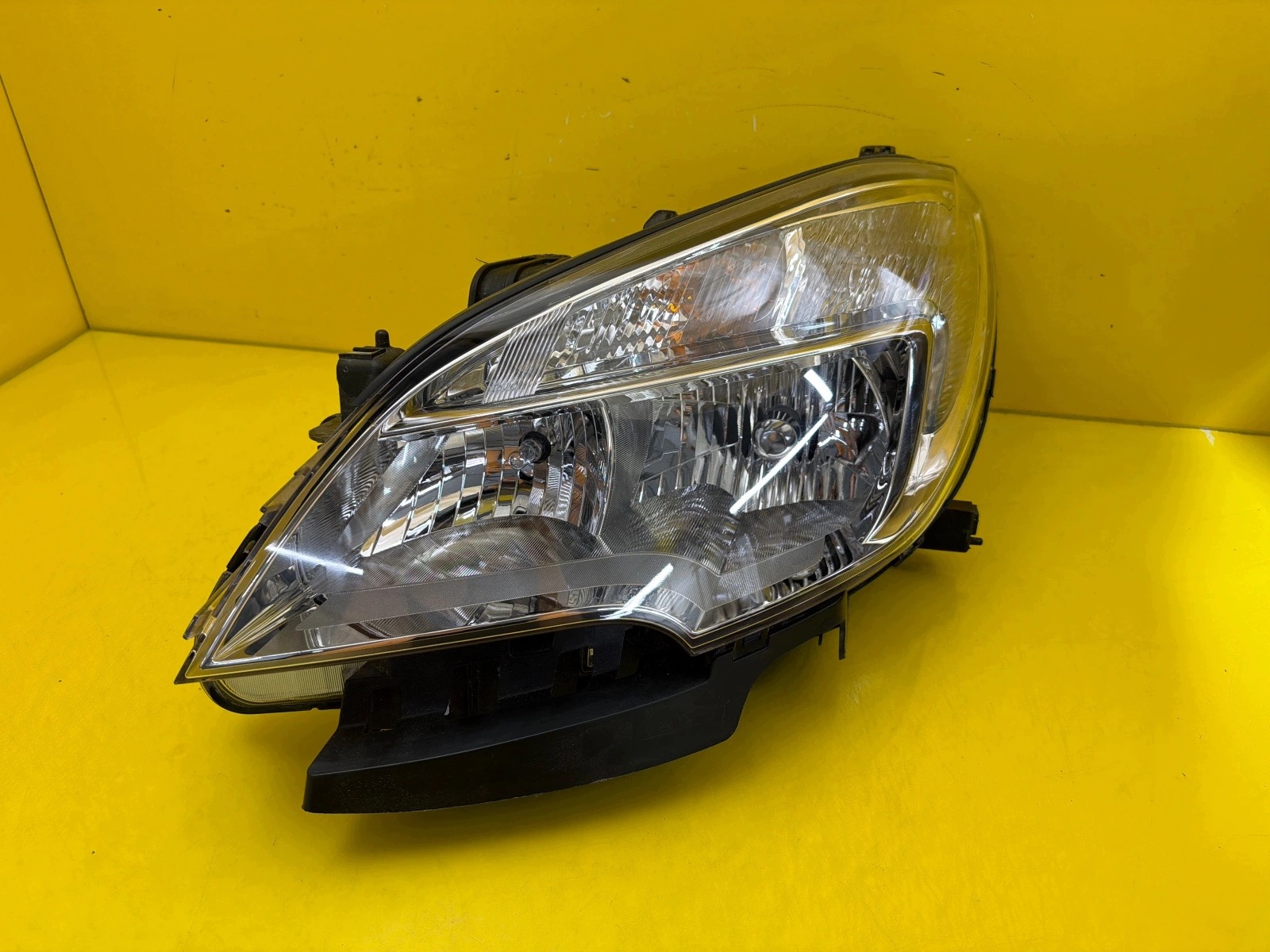 light left front Opel Mokka 1 A 2012-2016 Zwykla