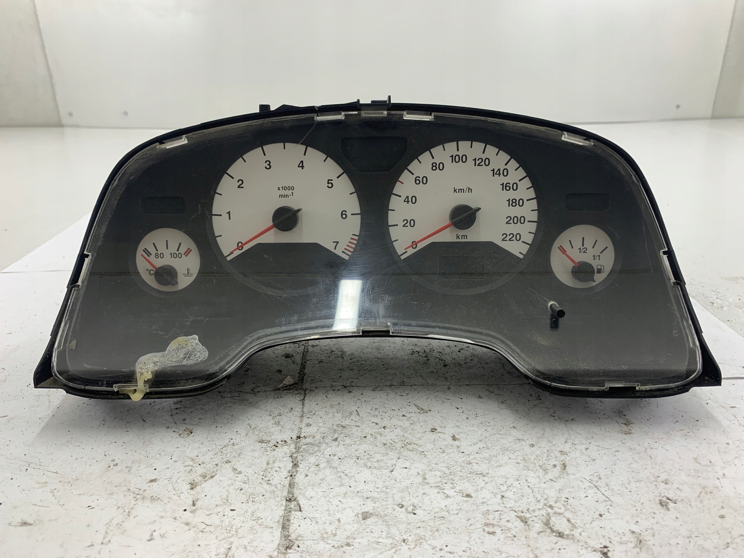 OPEL ZAFIRA A 2.2 dials dials 09228776GK