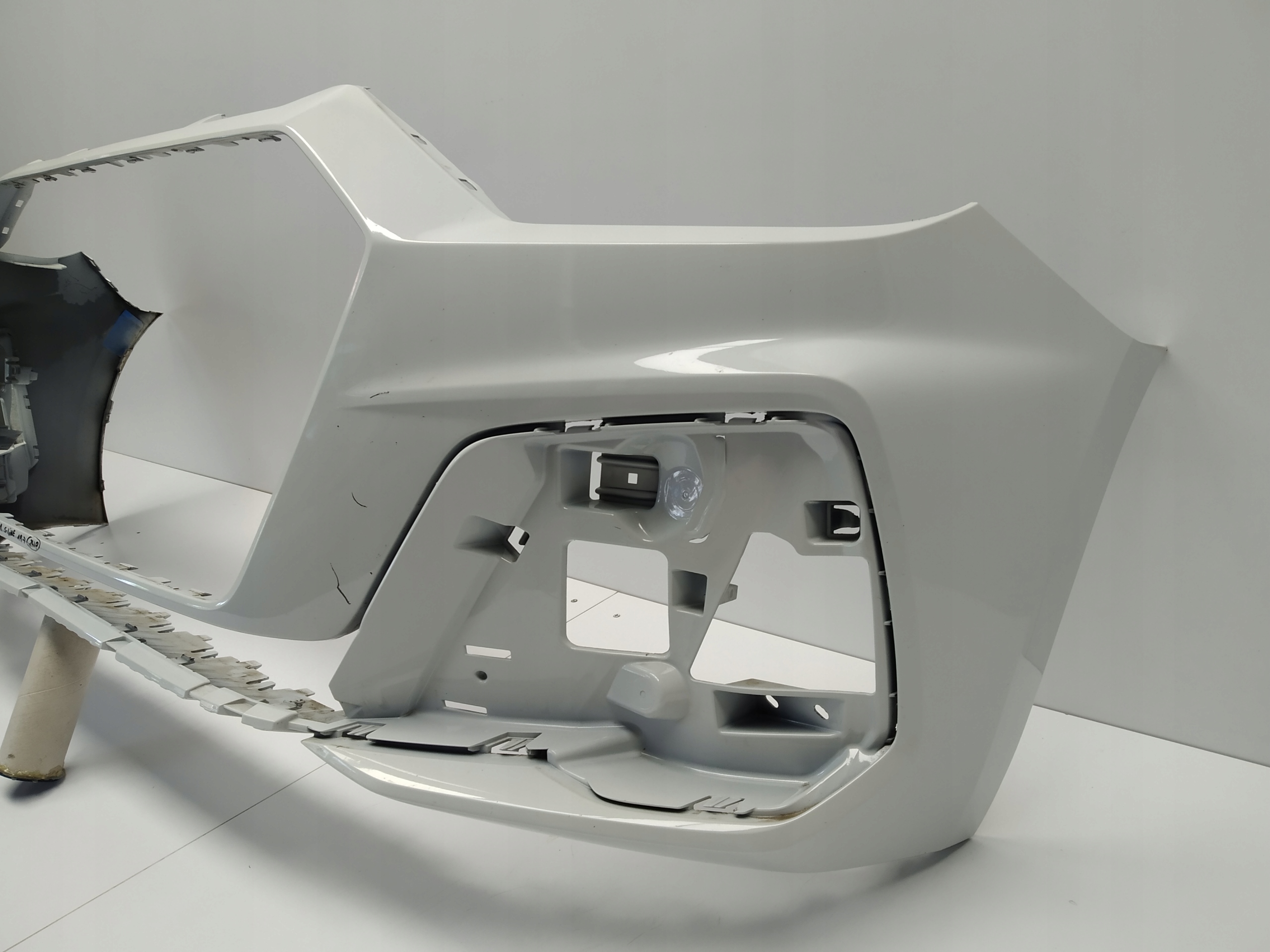 2018- Audi A1 II S-Line bumper front Bialy original