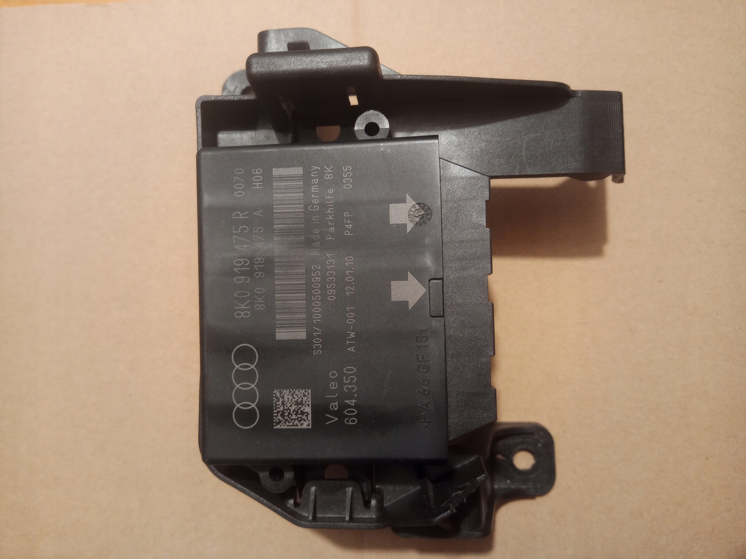 модуль парковки датчик Audi A4 B8 A6 8T 8K0919475R