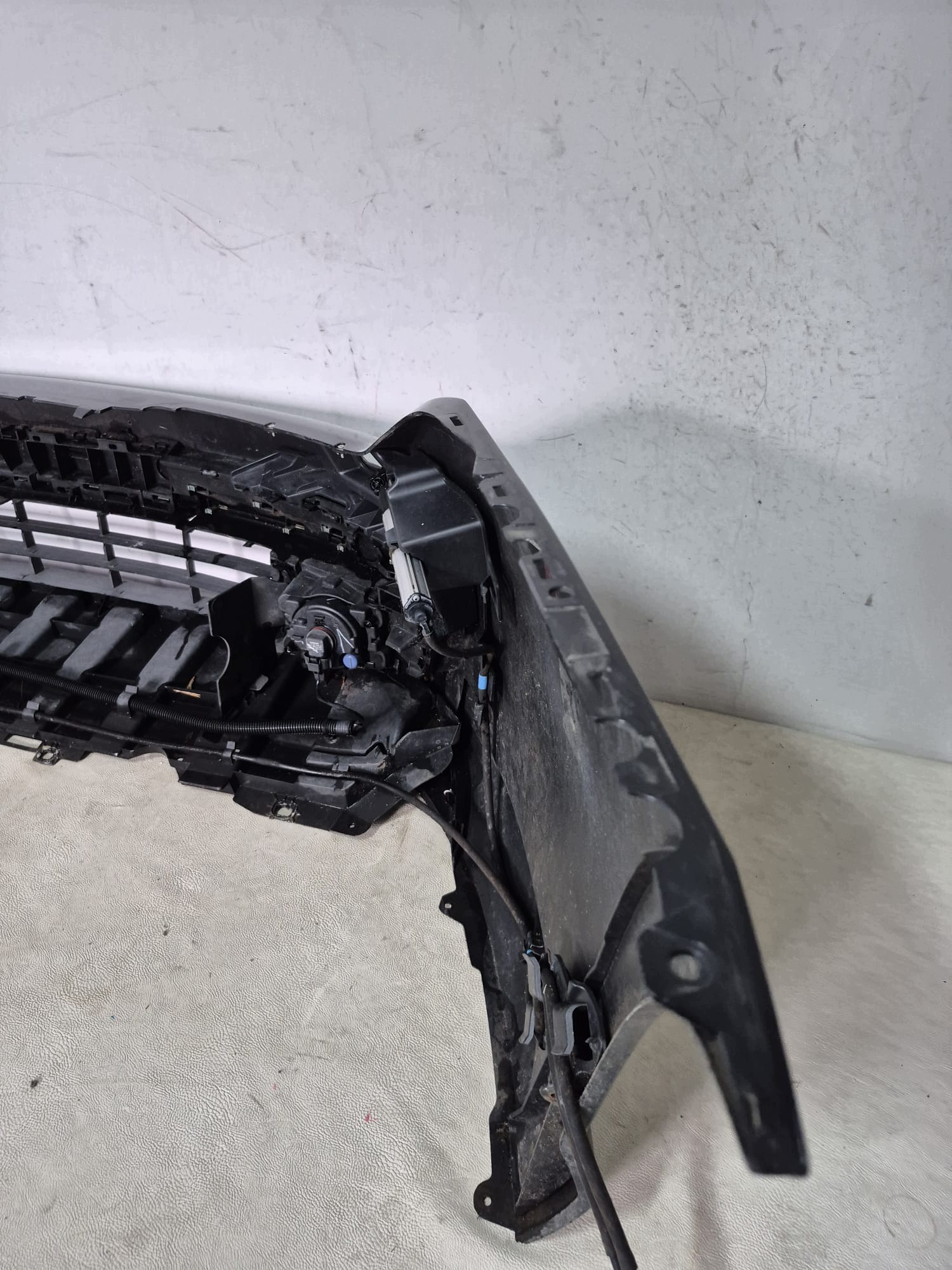 RENAULT LAGUNA III 3 07-13 bumper front front SPR 620220001R LAK.TEB66