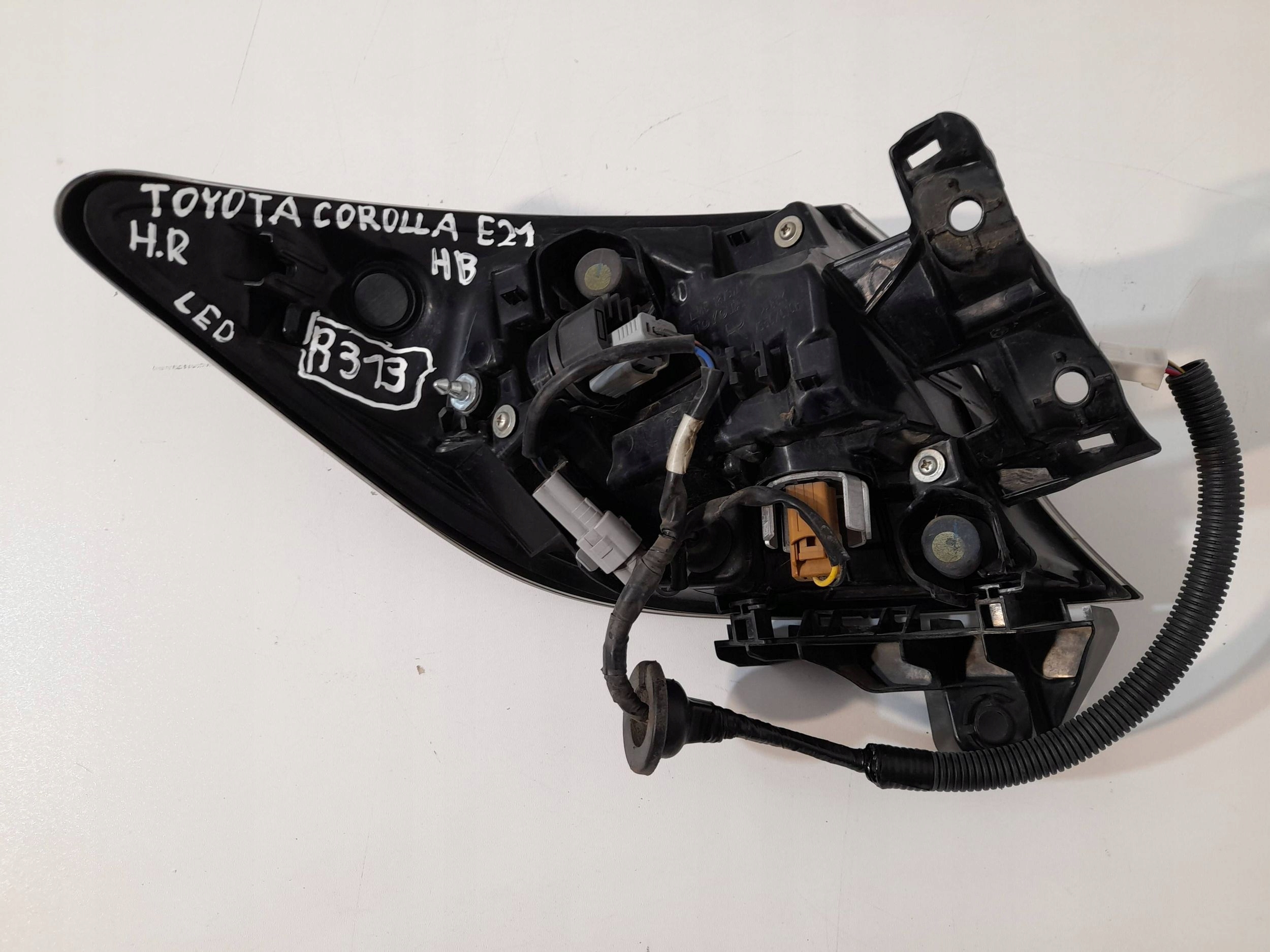 Toyota Corolla E210 E21 Hatchback Licht hinten rechts LED (R313)