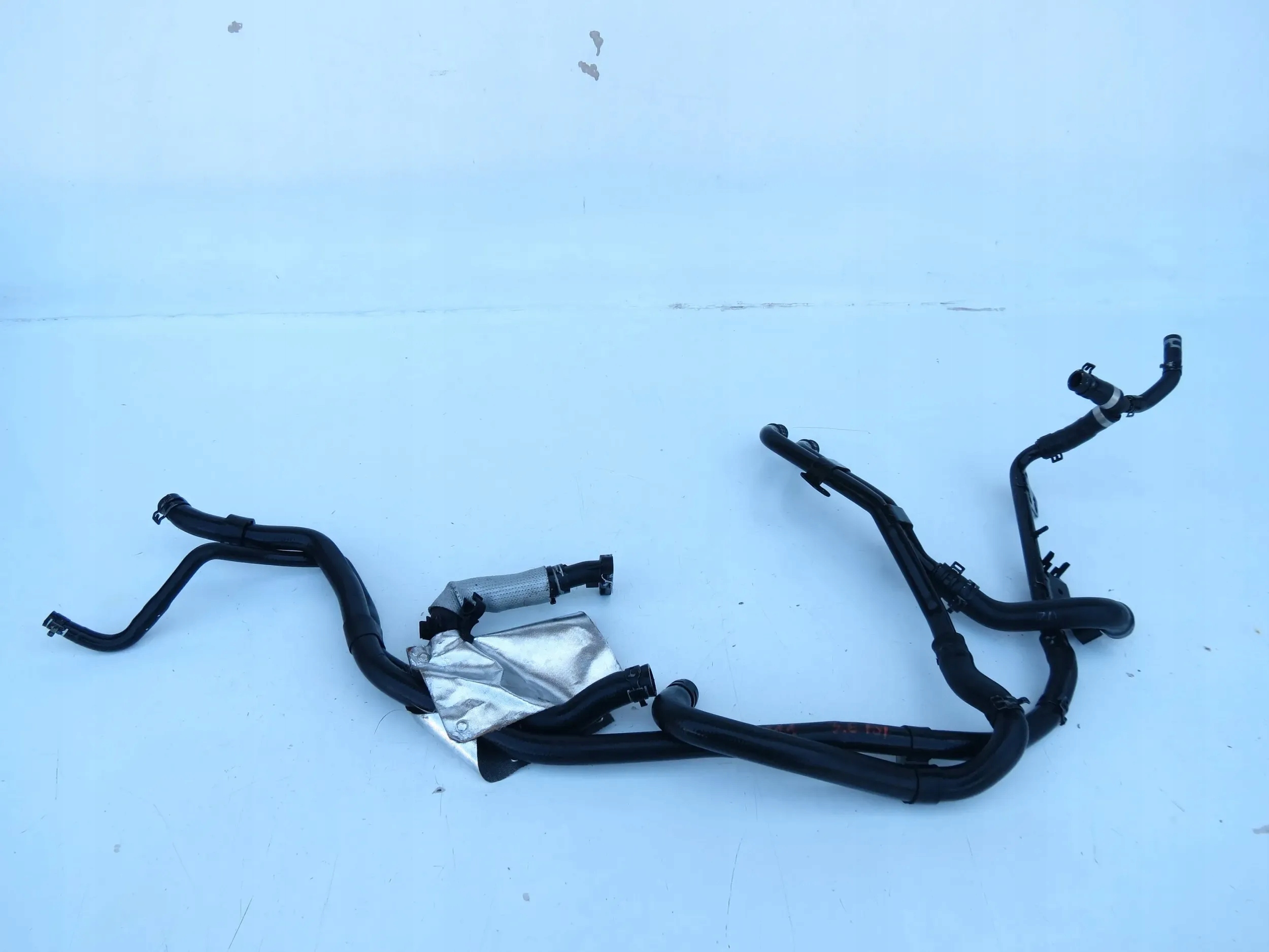 cijev prijenos vode AUDI Q7 4L 03H121065C 7L0121156D