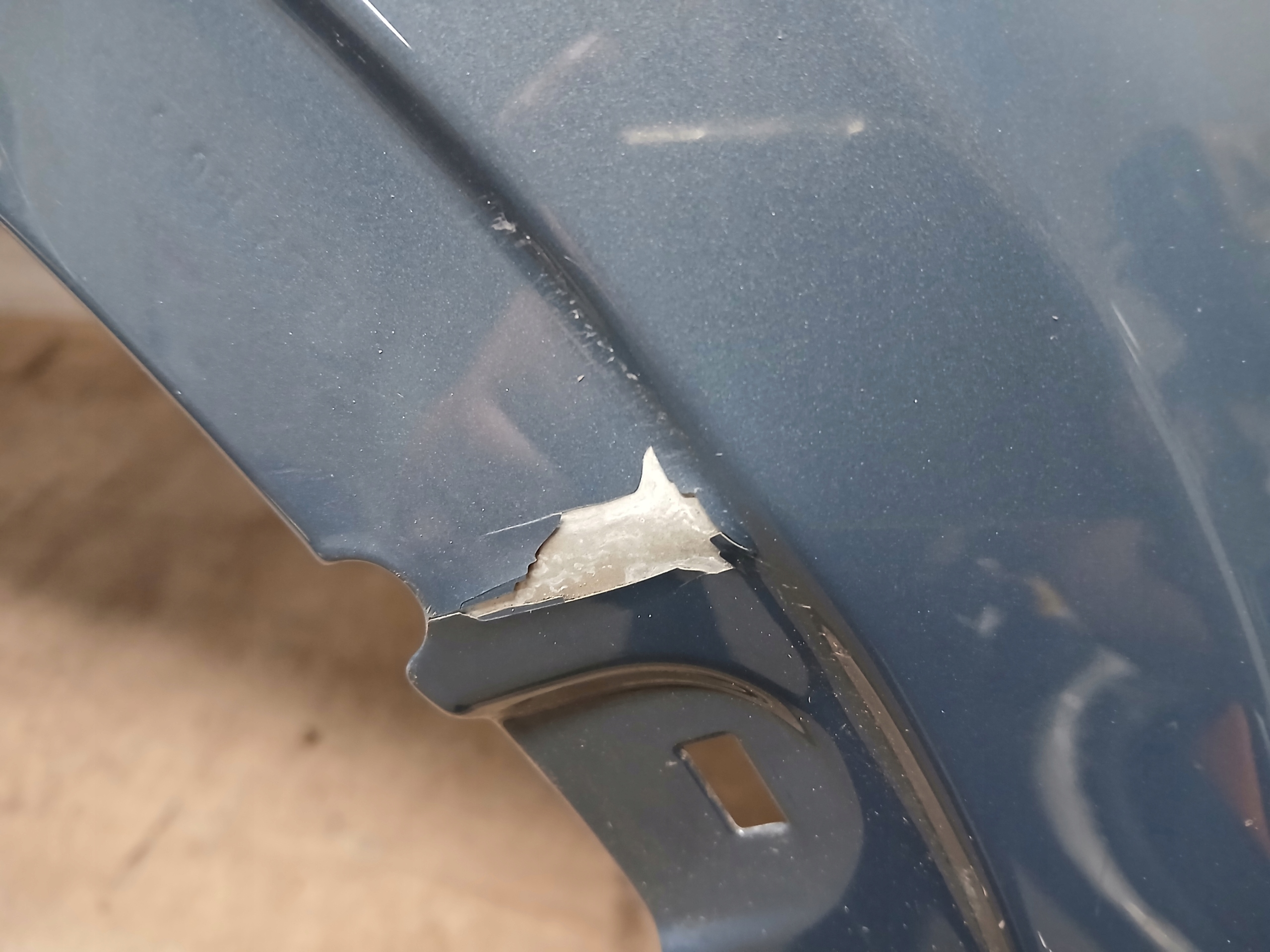 fender front right LAND ROVER DEFENDER II 2 20- L663