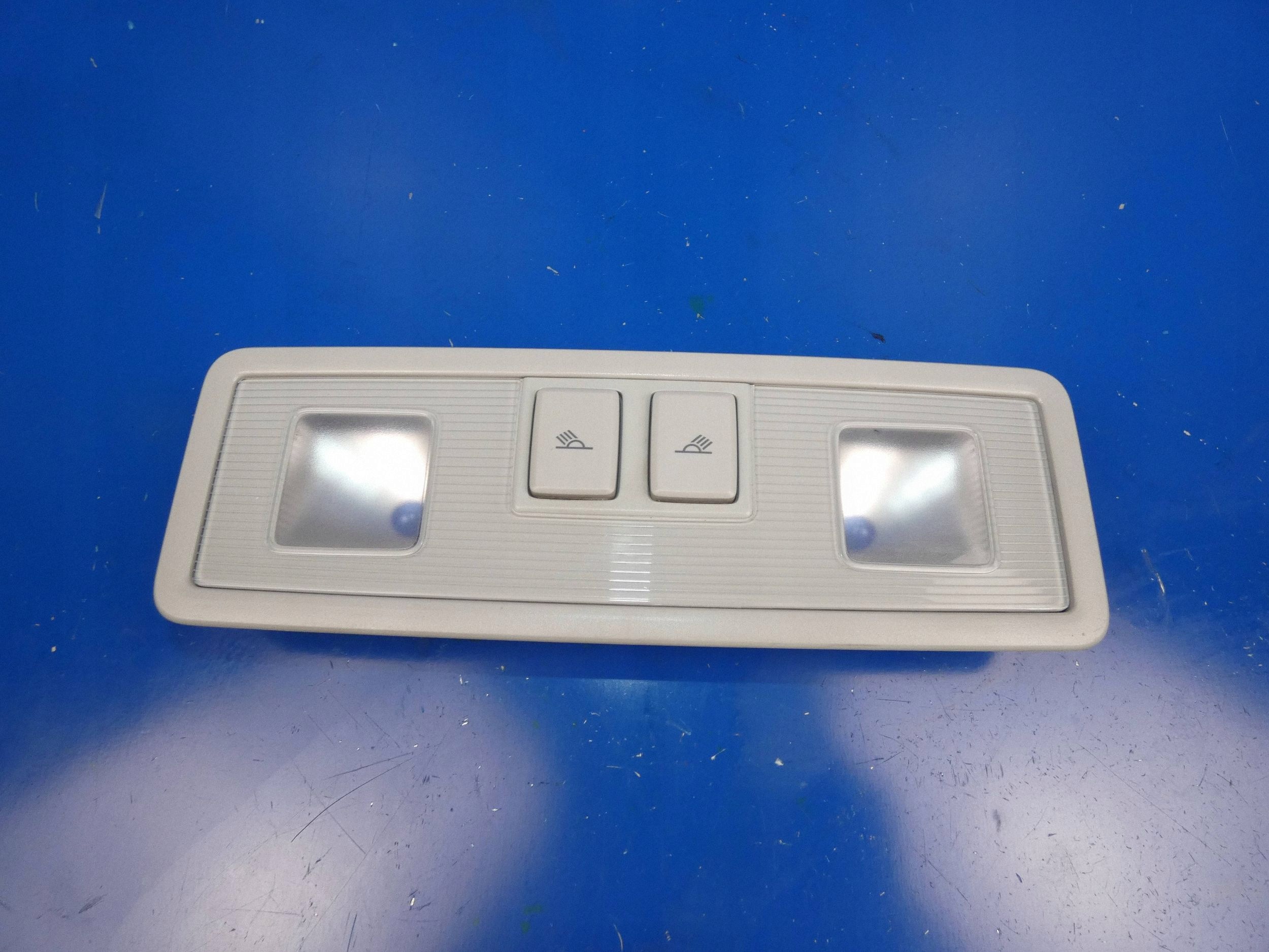 SKODA SUPERB III light inner OSWIATLENIE rear part