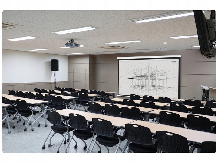 EKRAN PROJEKCYJNY 16:9 OVERMAX PÓŁAUTOMATYCZNY 221 CM X 124 CM 100 CALI Model Semi Automatic Screen 100