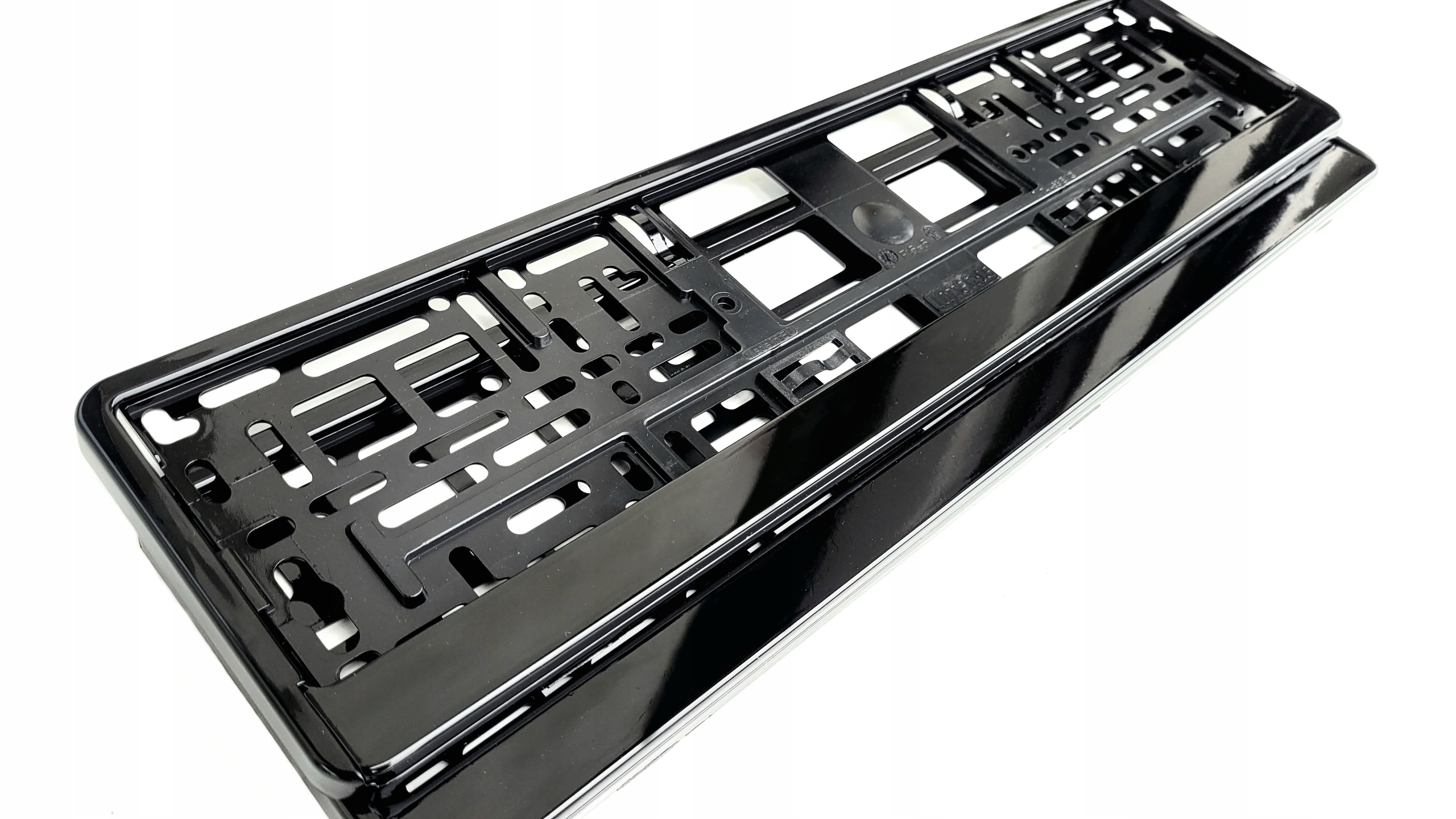 Ramki do tablic rejestracyjnych Metalizowane Czarny Chrom