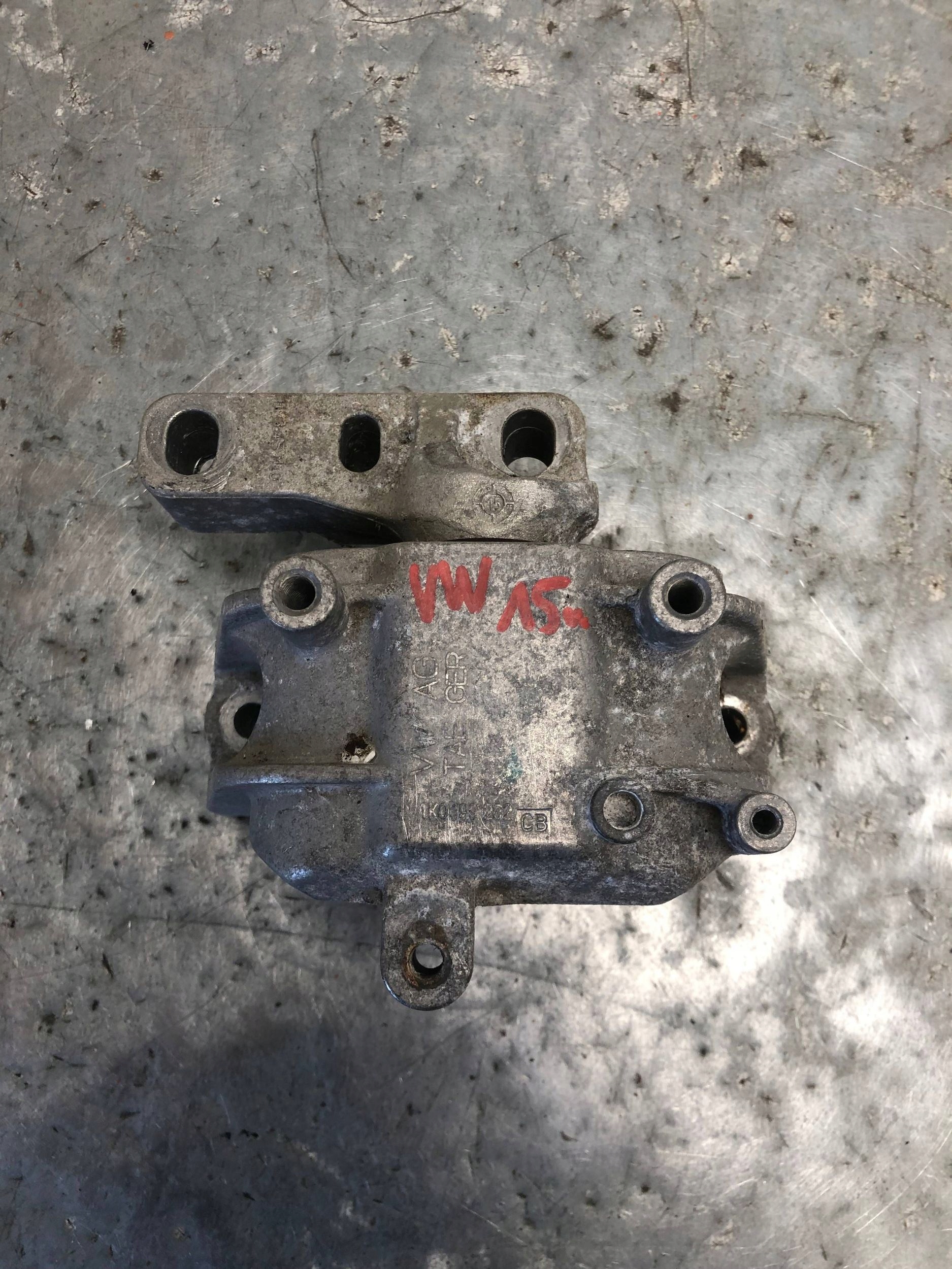 holder engine mount VW AUDI 1K0199262CB
