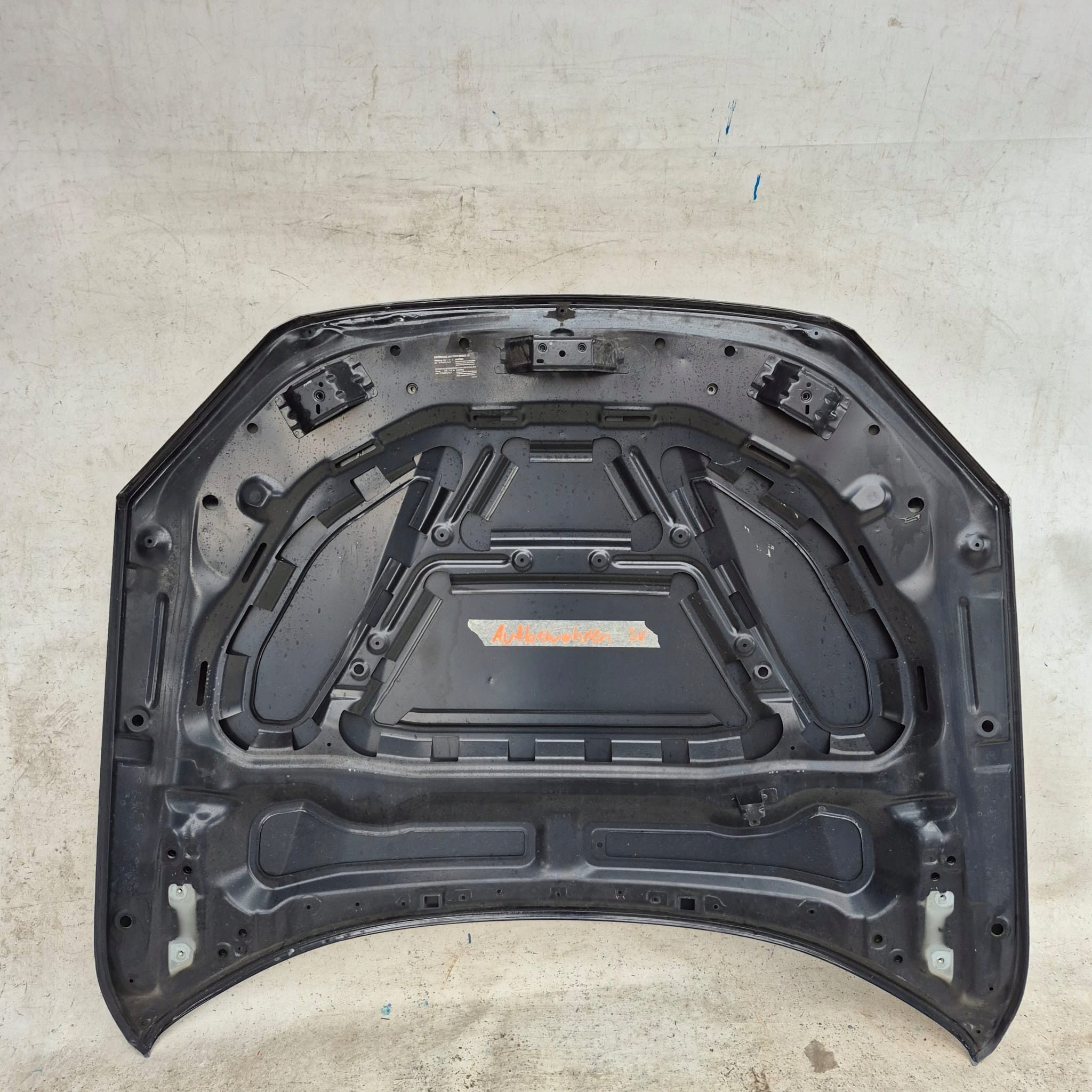 BMW X1 E84 09- bonnet
