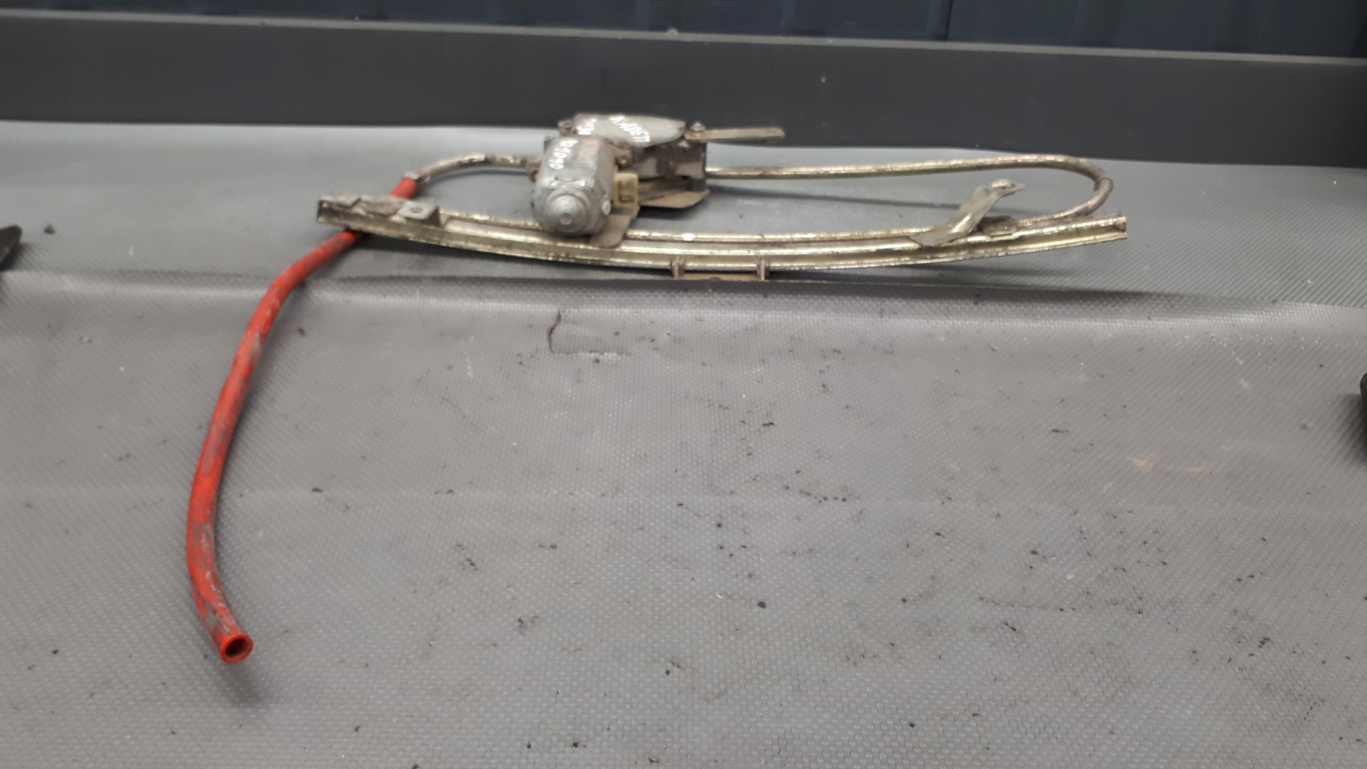 0130821070 Mechanizm szyby kadett