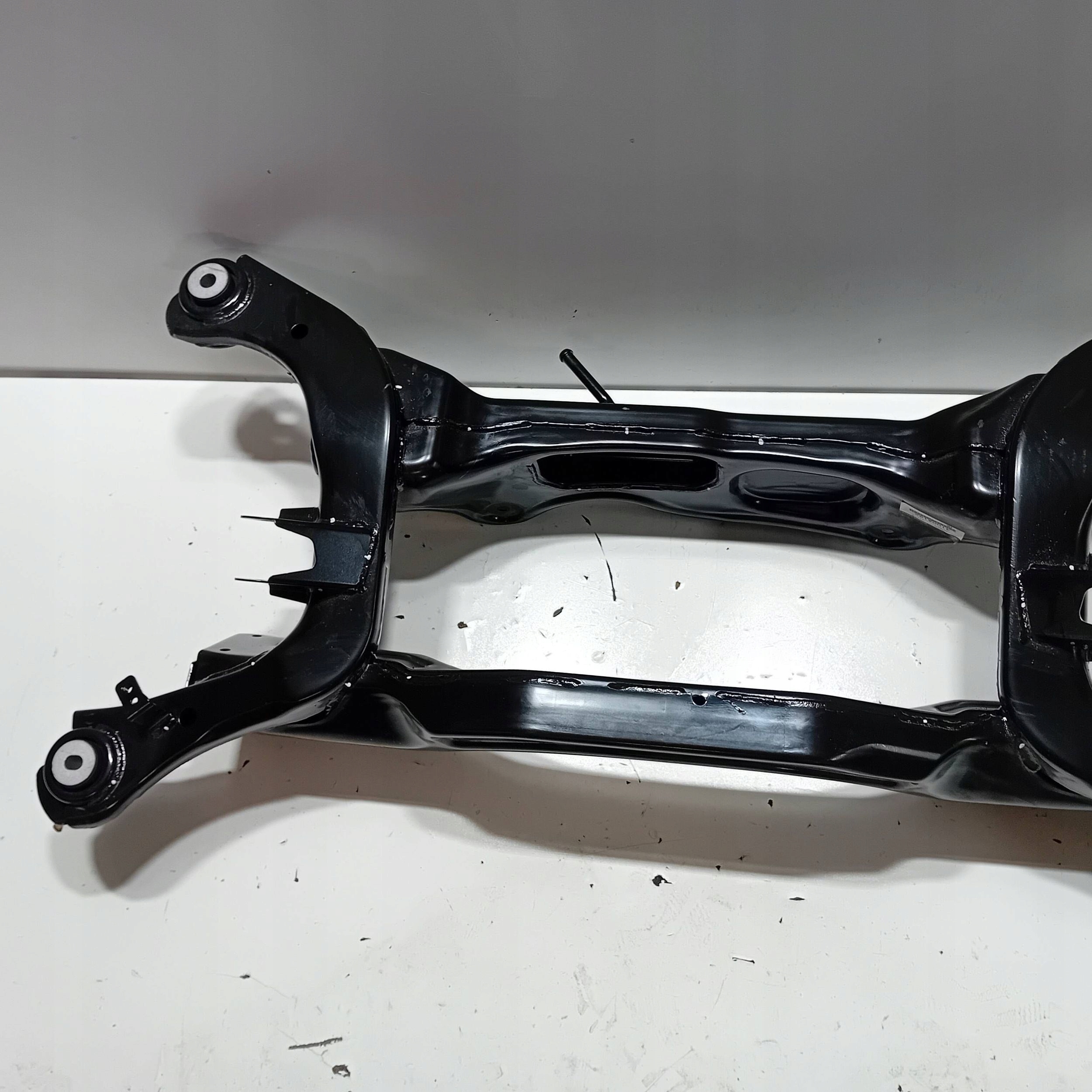 Mitsubishi Eclipse Cross sanki wspornik Rama pomocnicza tylna Numer katalogowy części 4100A192