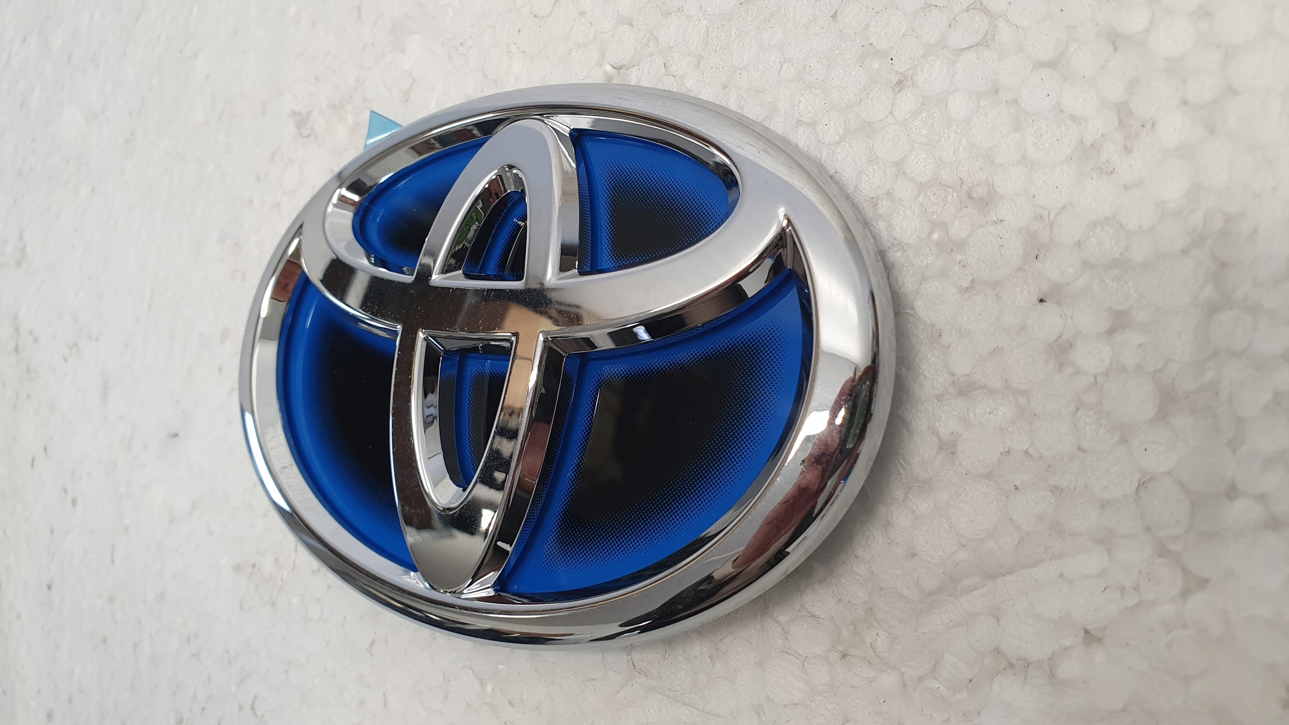 EMBLEMAT LOGO ZNACZEK HYBRID TYŁ TOYOTA RAV4 V NOWY ORG Marka Toyota
