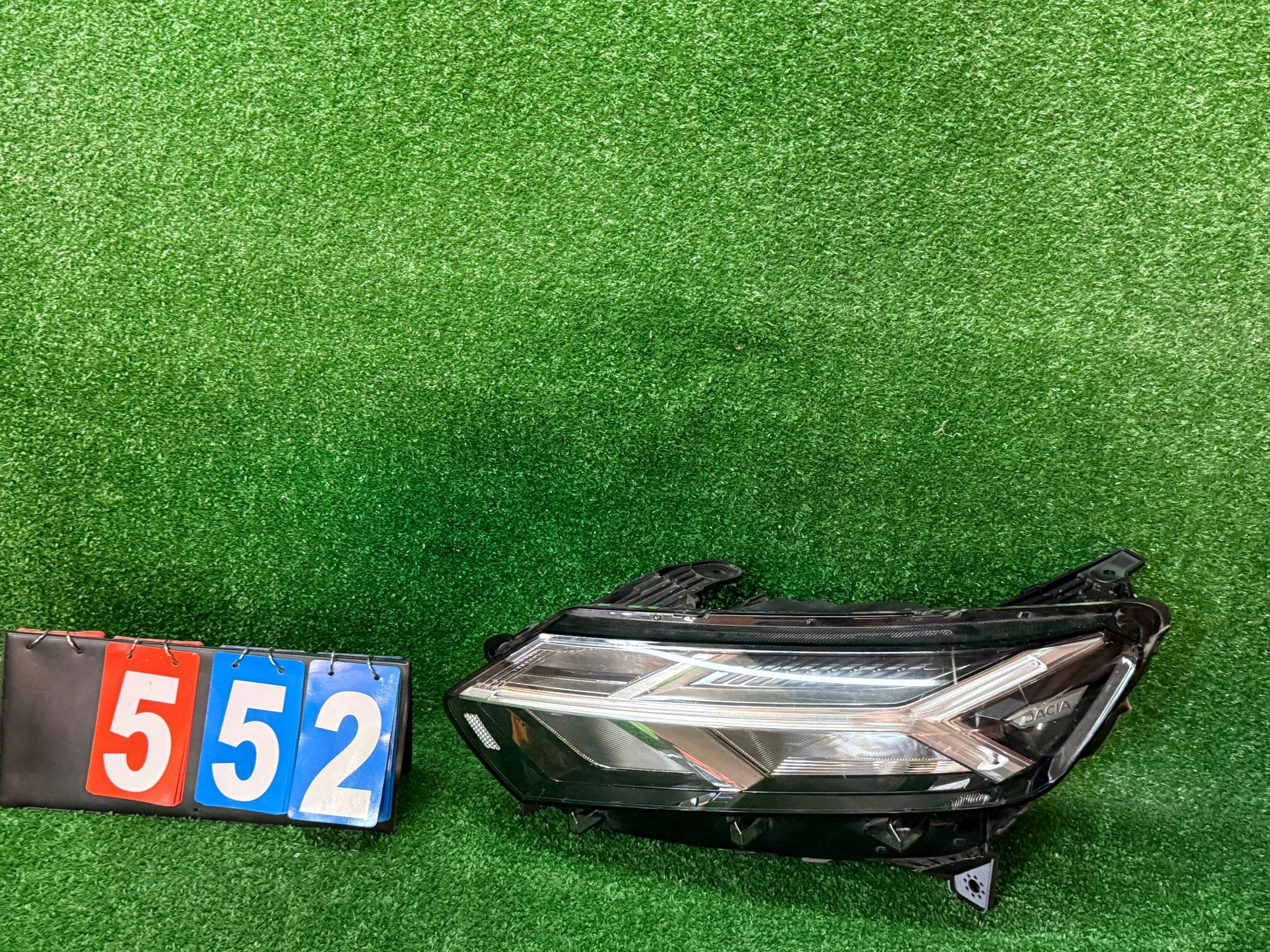 REFLEKTOR left DACIA SANDERO III JOGGER LOGAN FULL LED