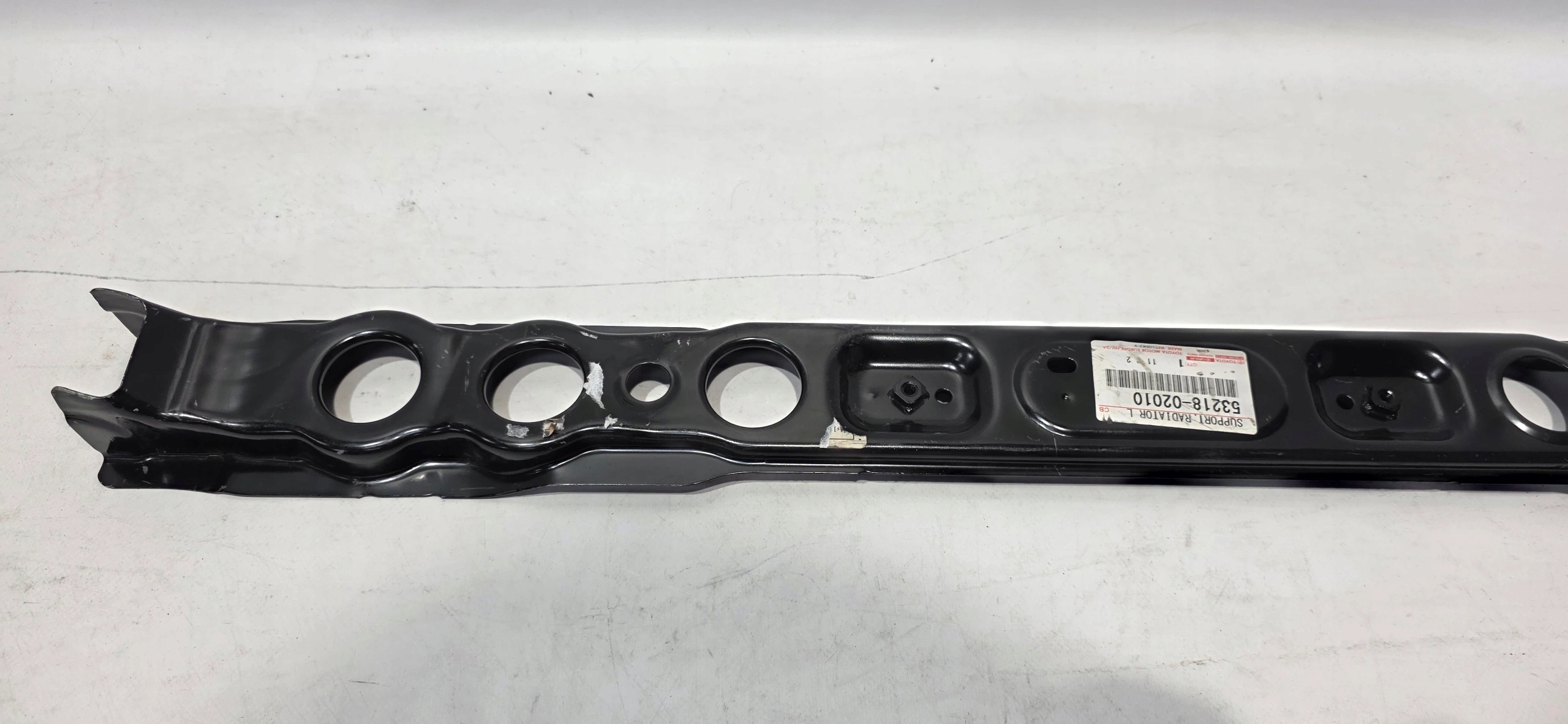 Halter Strebe unter Kühler TOYOTA COROLLA E16 E18 12- neu Original