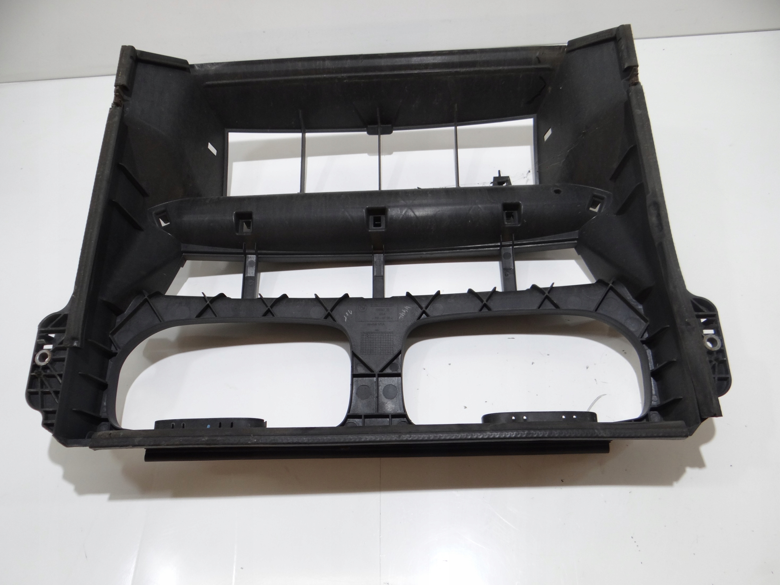 volant vzduchový přívod BMW X5 E70 306D3 7159583