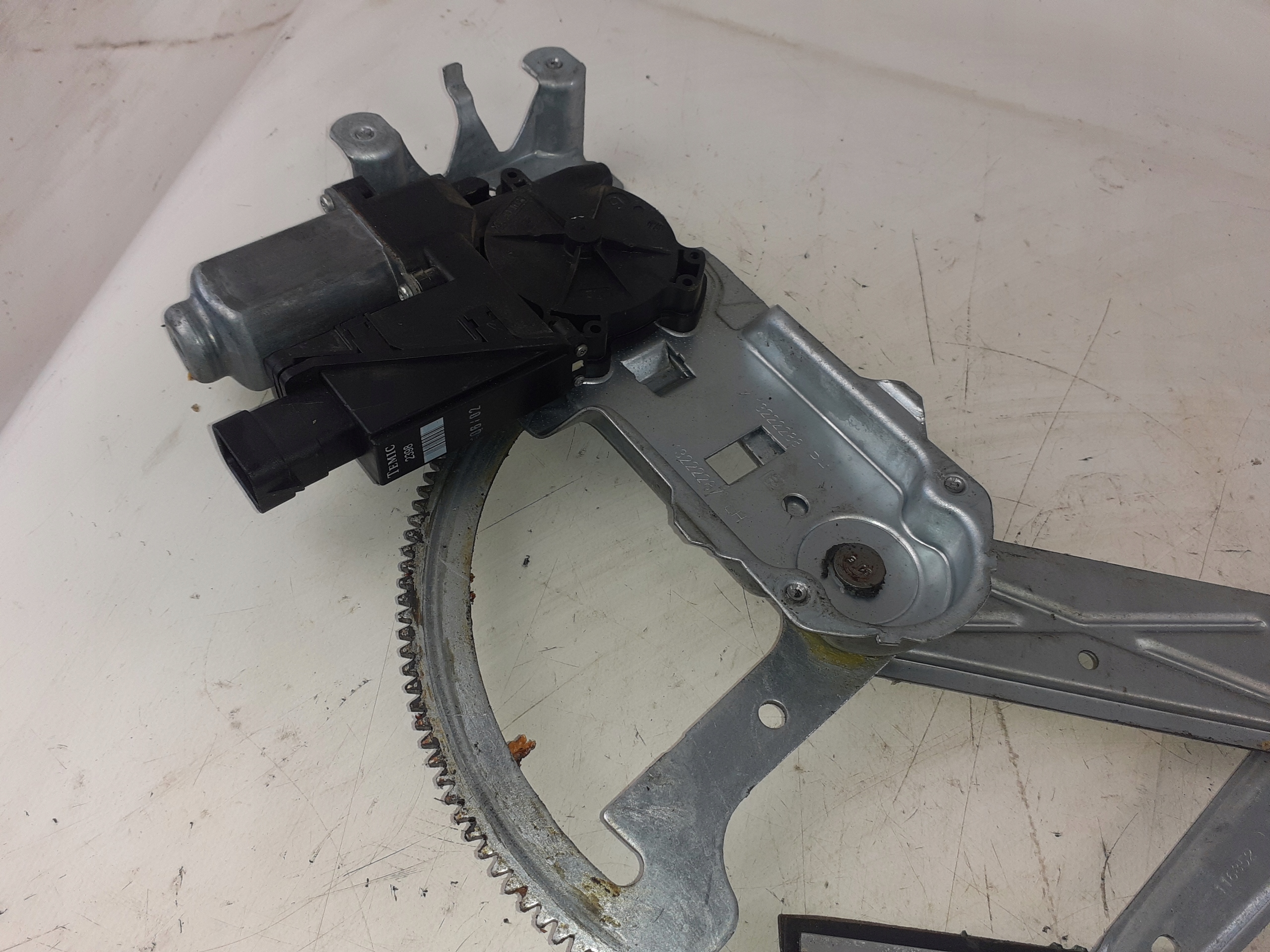 window regulator right front Opel Meriva A