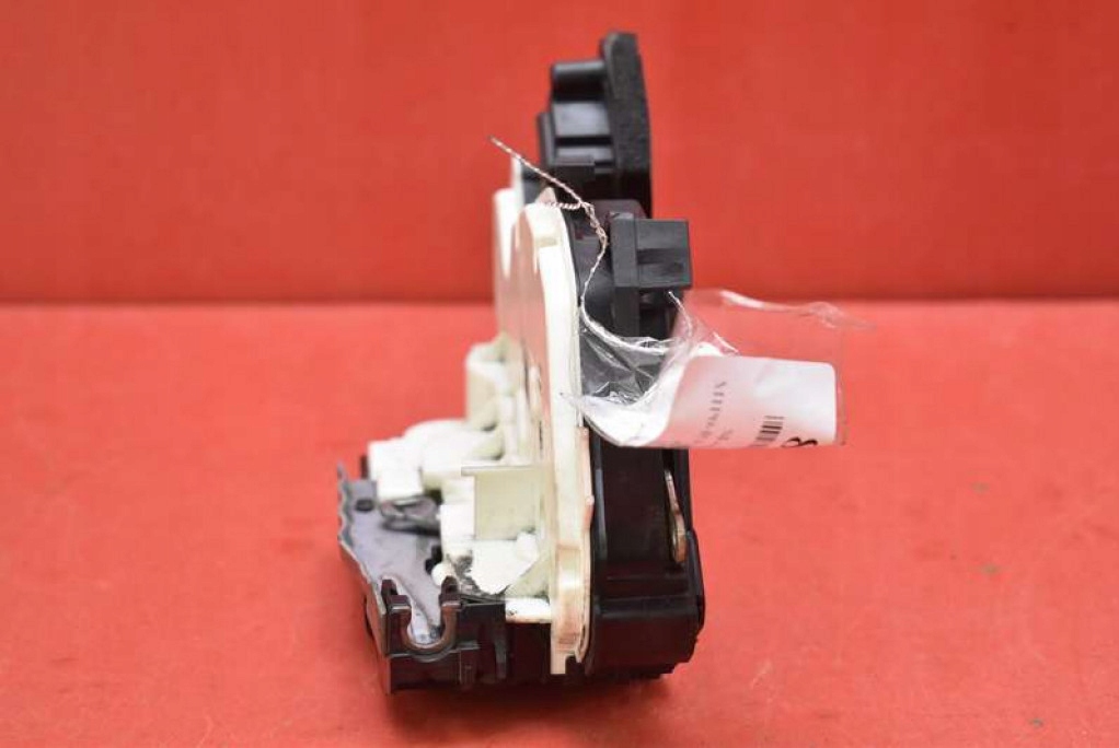 lock door right front front EU 5E1837016 SKODA RAPID 12-17