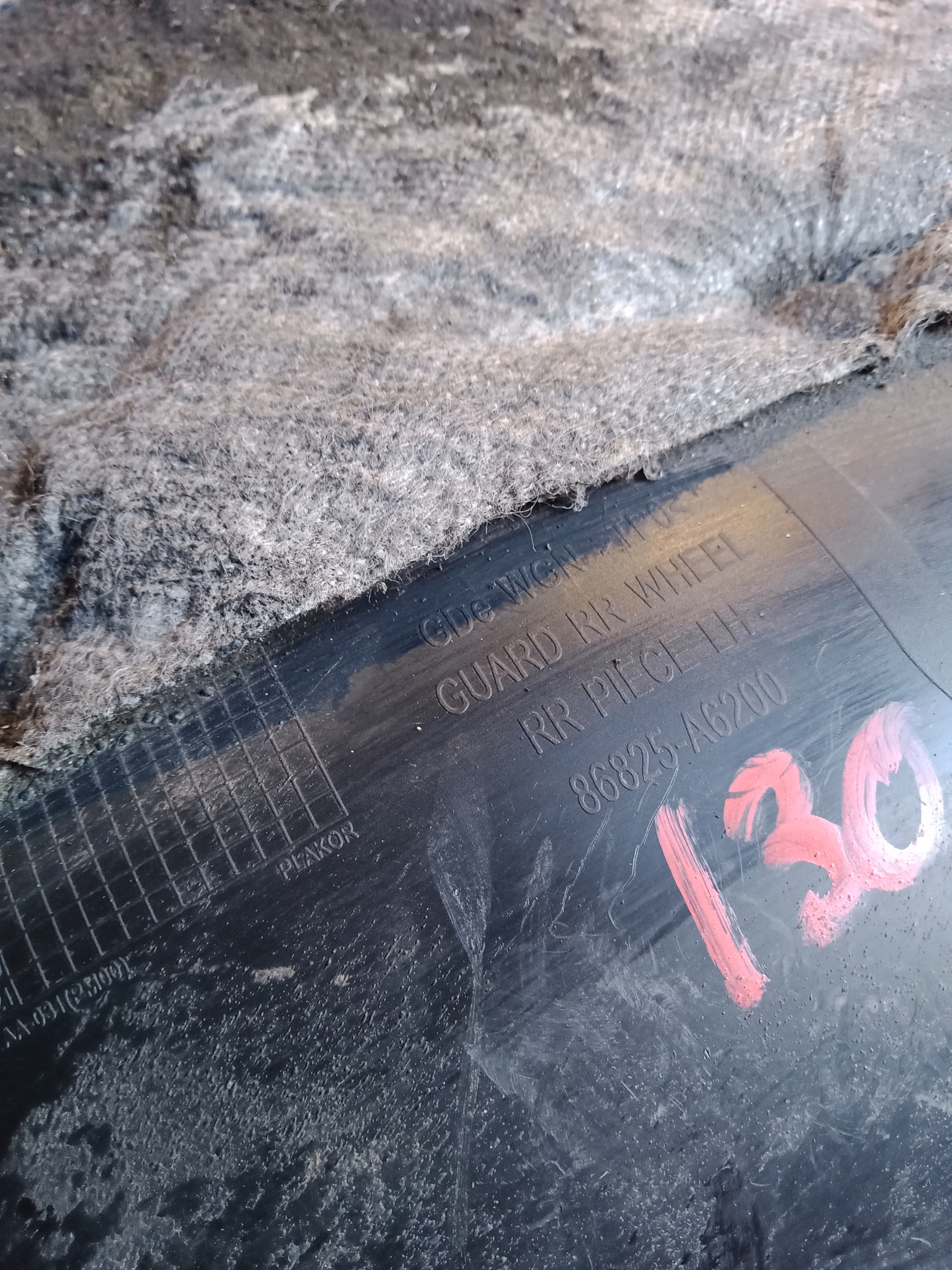 HYUNDAI I30 II KOMBI mudguard left right rear part 2012