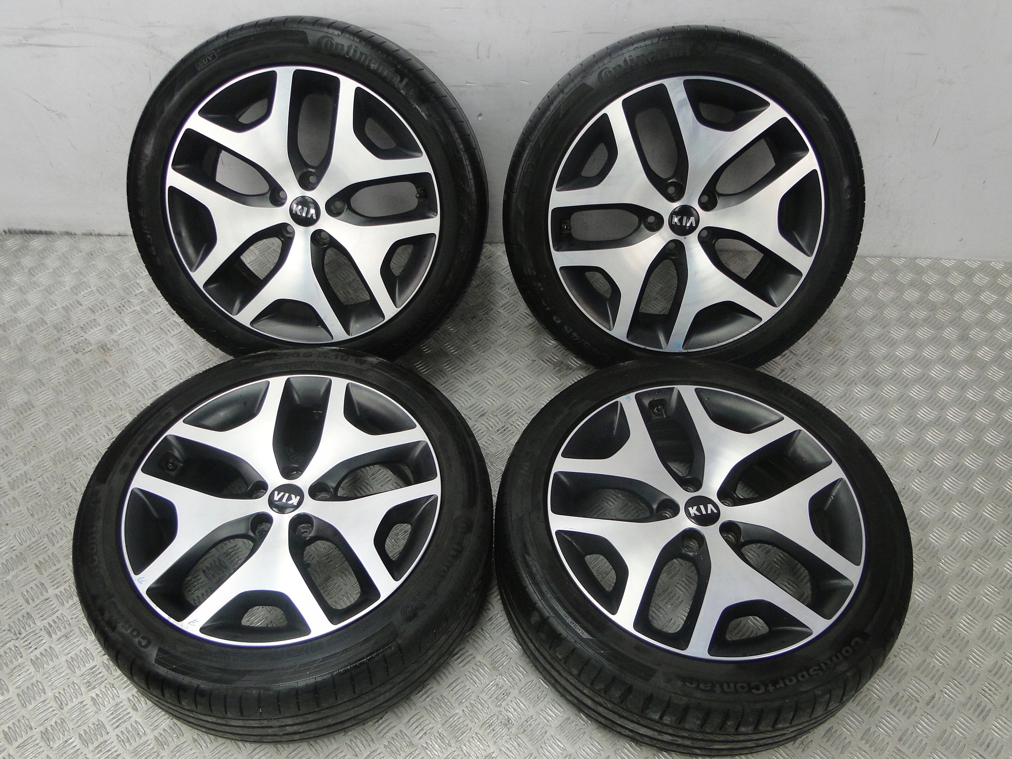 KOŁA FELGI KIA SPORTAGE 19' 7,5Jx19H2 ET50