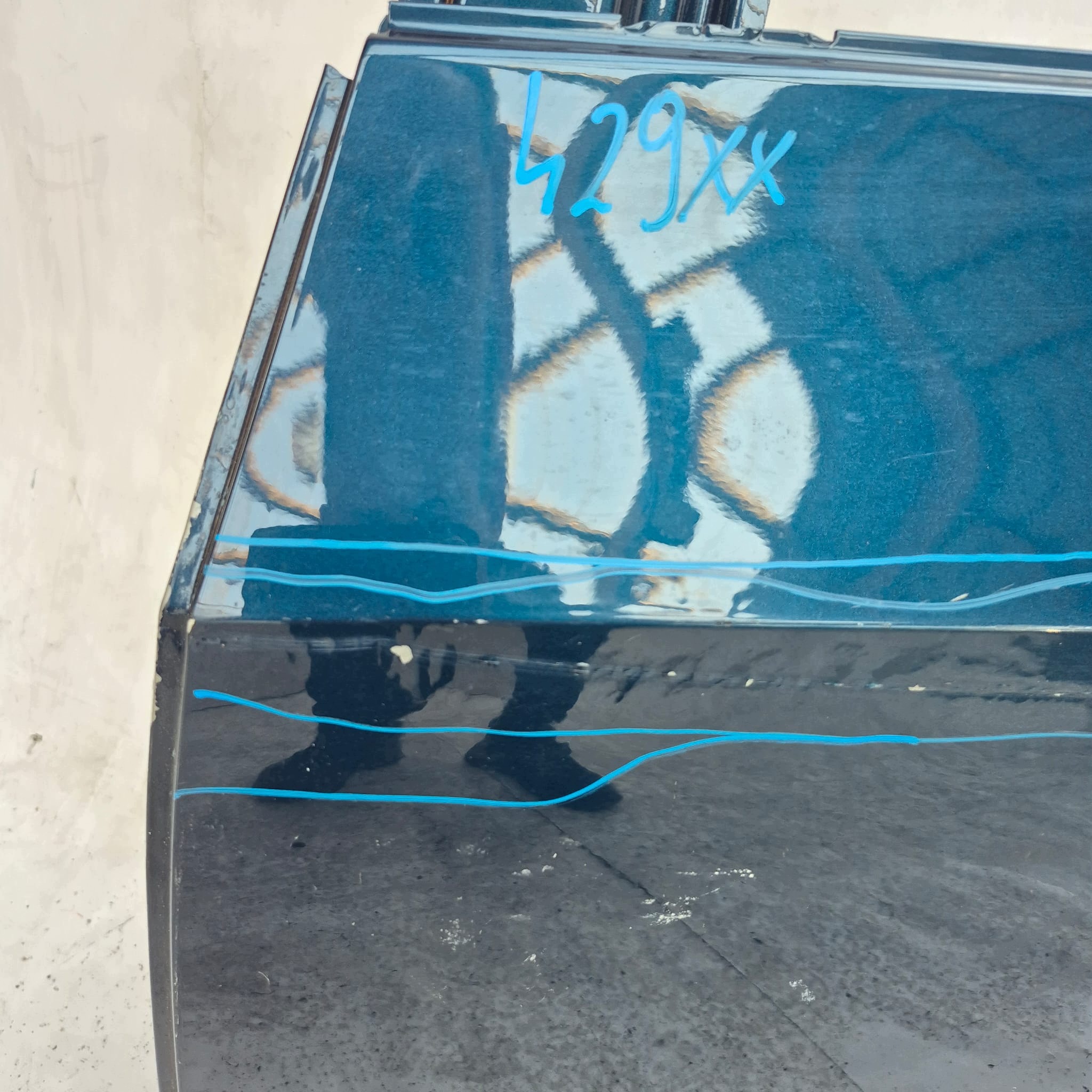 VW ID3 ID.3 19- door left rear part rear. 10A833311B