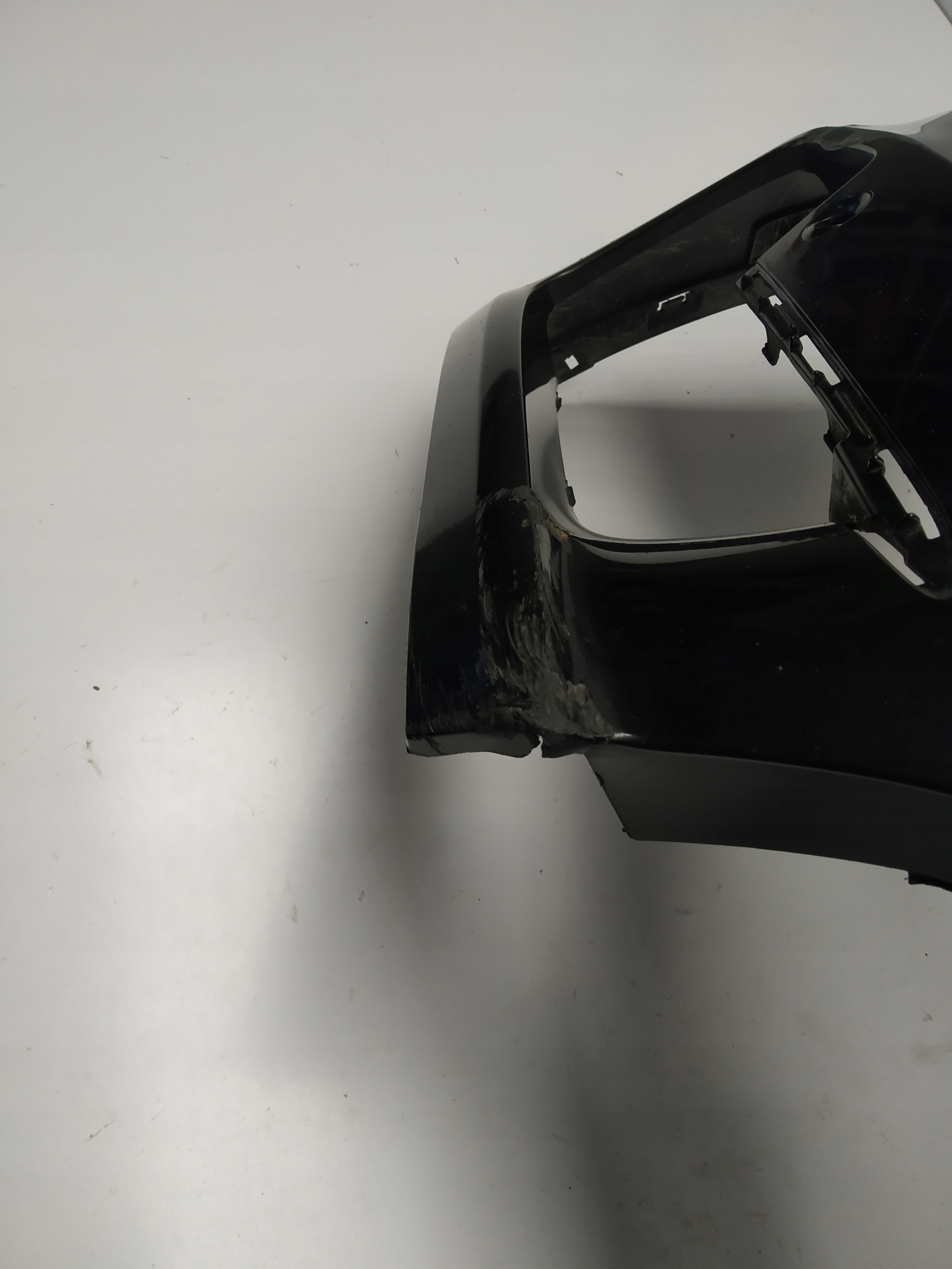 2013r- Bmw X5 F15 bumper front below 6xPdc and washers 7294480 ciemny